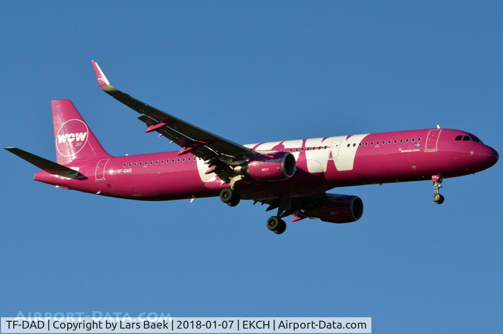 TF-DAD, 2014 Airbus A321-211 C/N 6232, RWY04L