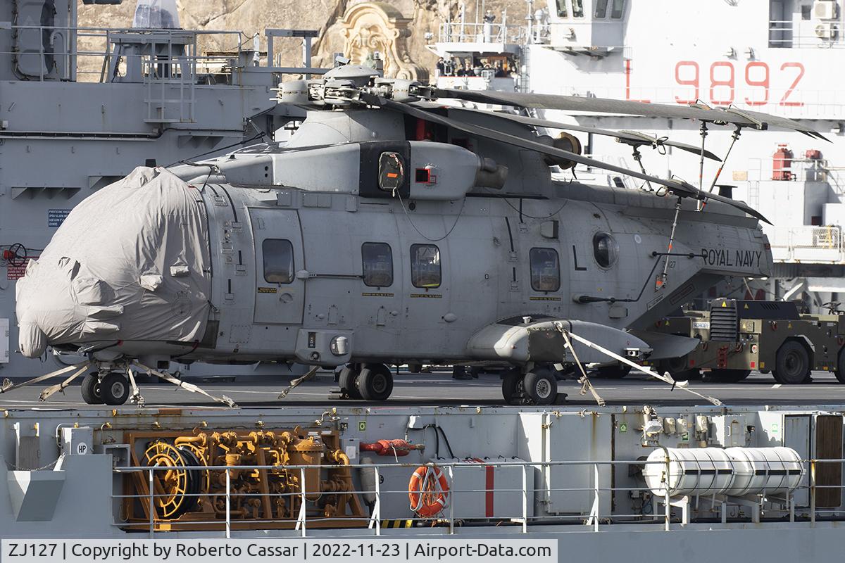 ZJ127, Westland Merlin HC.3 C/N 50149/RAF11, Grand Harbour / RFA Argus
