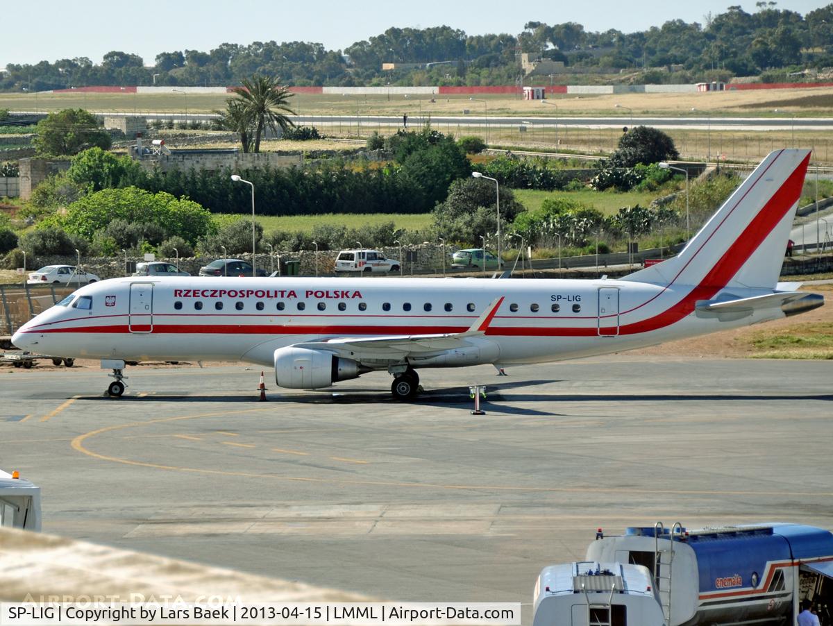 SP-LIG, 2009 Embraer 175LR (ERJ-170-200LR) C/N 17000283, Parked