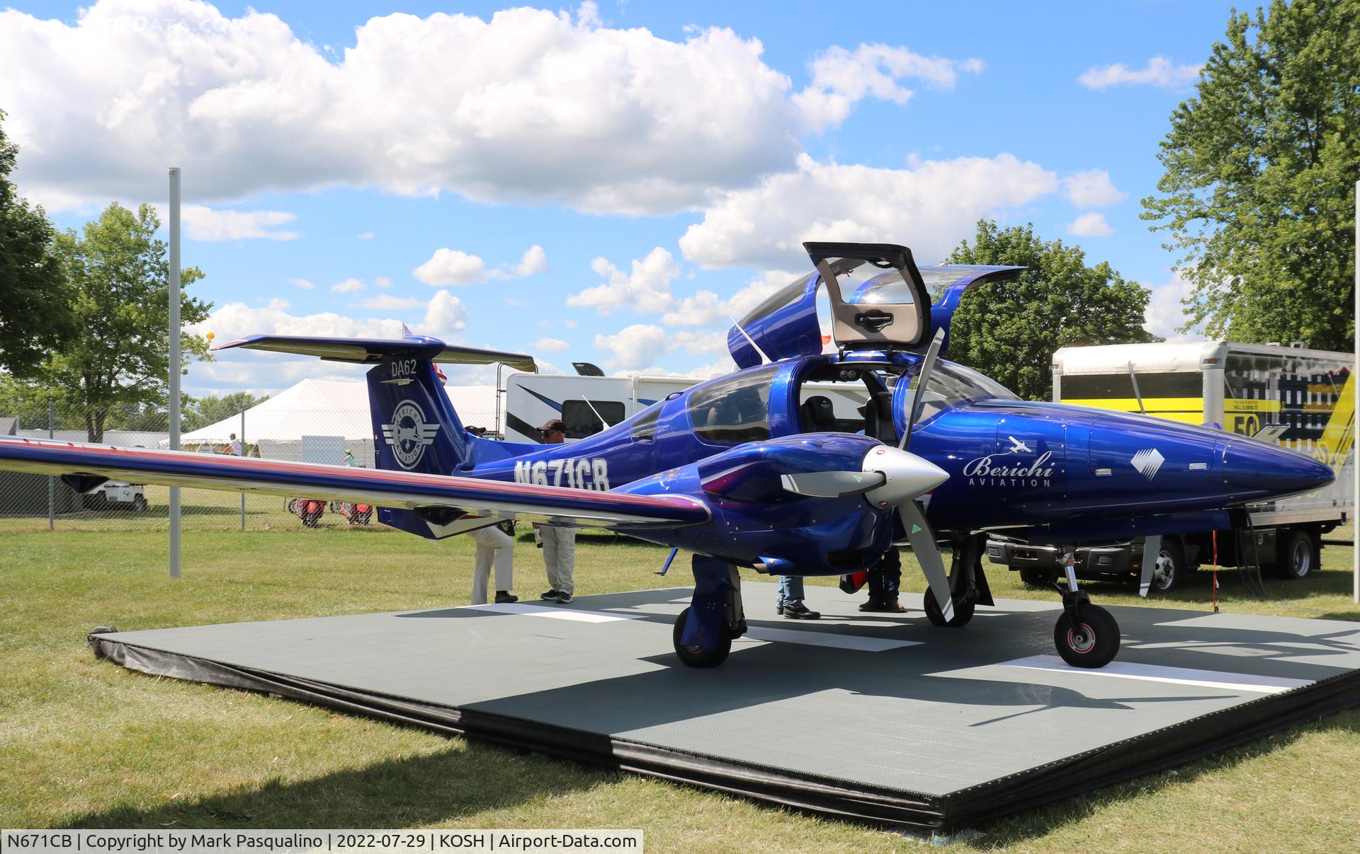N671CB, 2019 Diamond DA-62 C/N 62.C017, Diamond DA-62