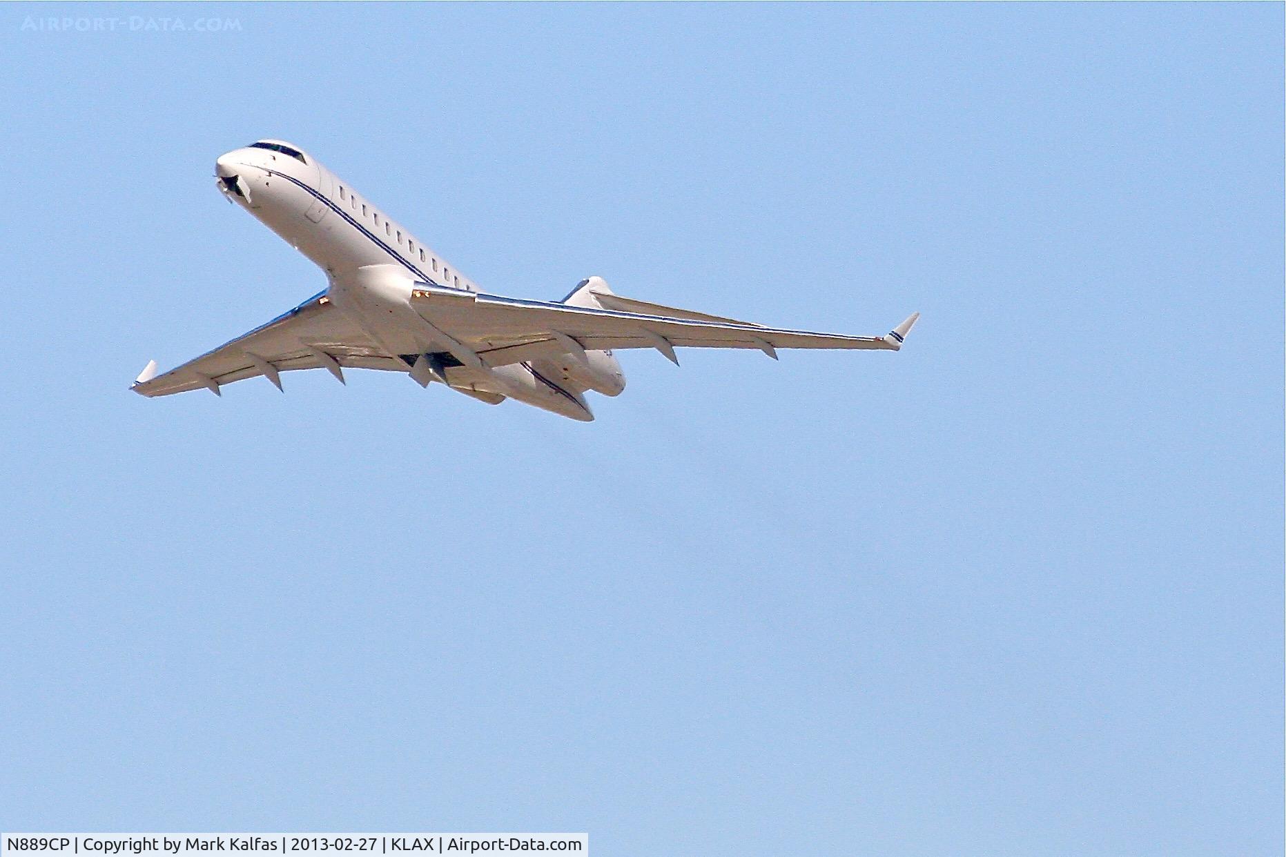 N889CP, 2001 Bombardier BD-700-1A10 Global Express C/N 9104, GLEX N889CP departing 25L LAX