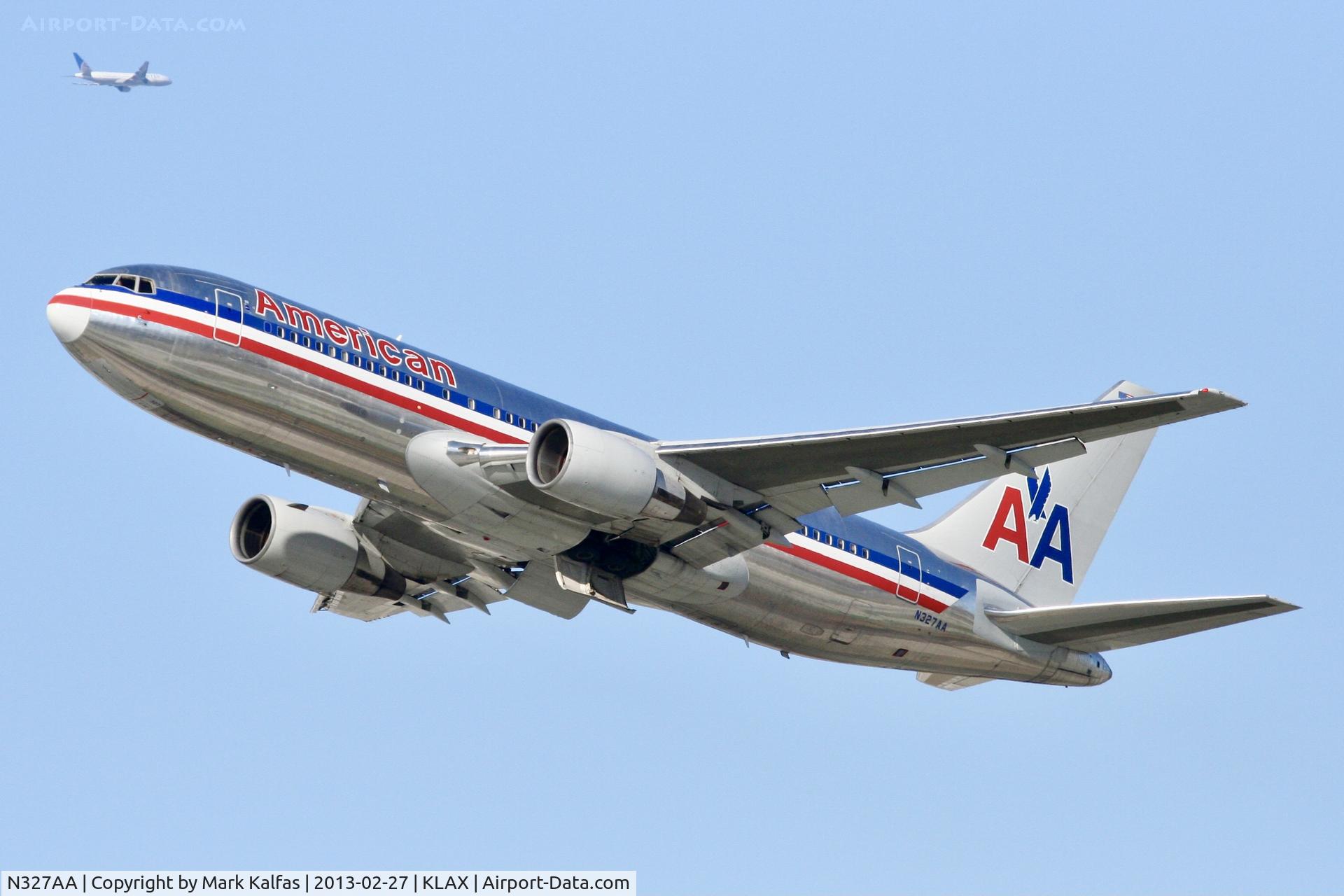 N327AA, 1986 Boeing 767-223 C/N 22327, American B762, N327AA departing 25R LAX