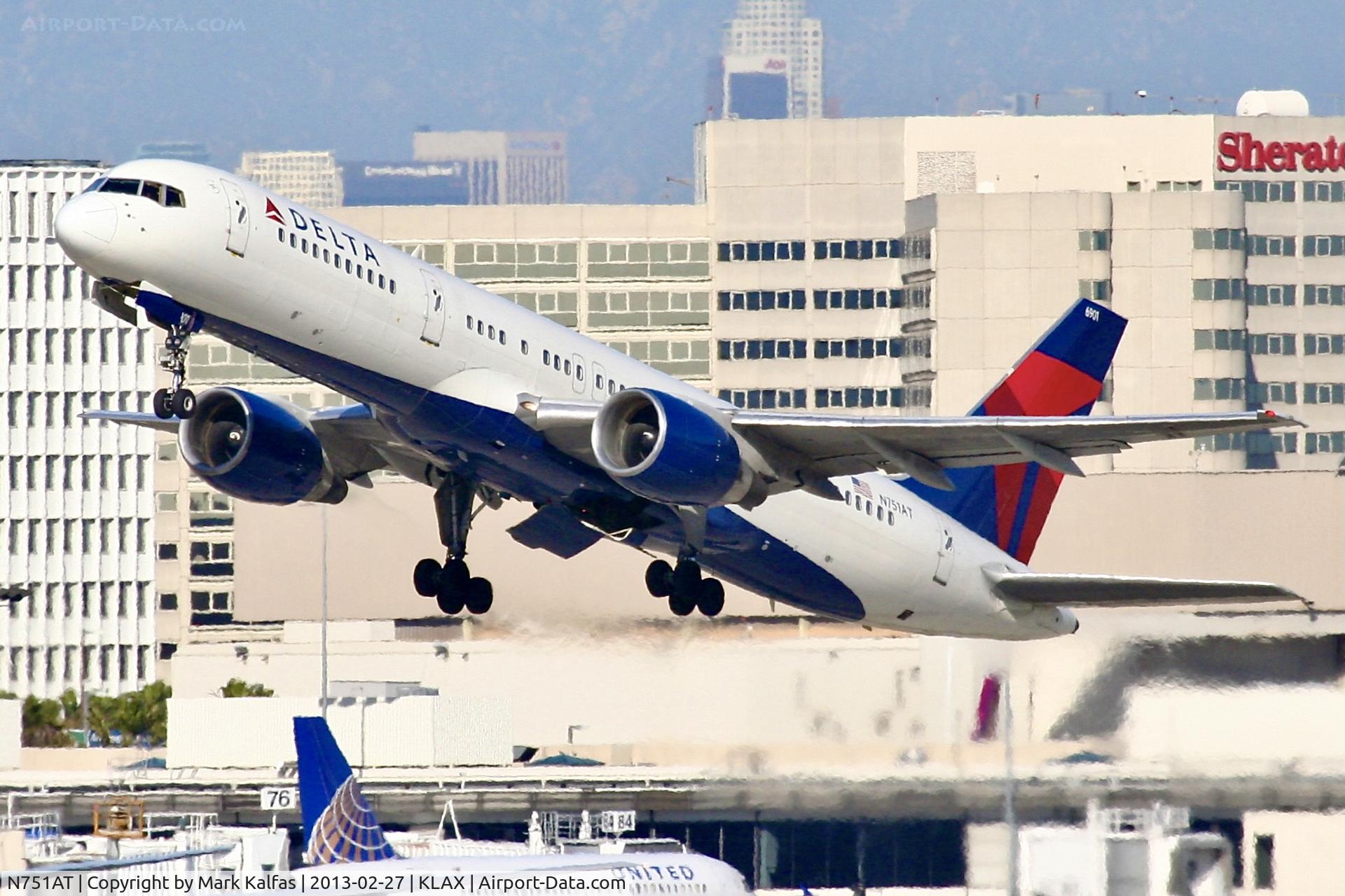 N751AT, 1984 Boeing 757-212 C/N 23125, Delta B752, N751AT departing 25R KLAX