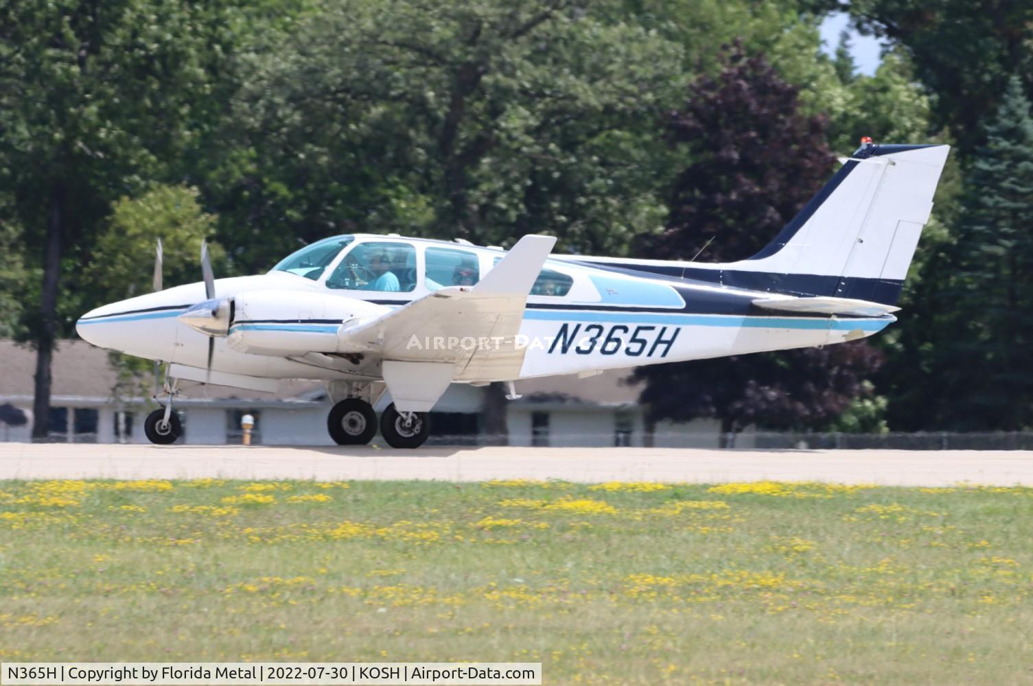 N365H, 1965 Beech 95-B55 (T42A) Baron C/N TC-843, OSH 2022