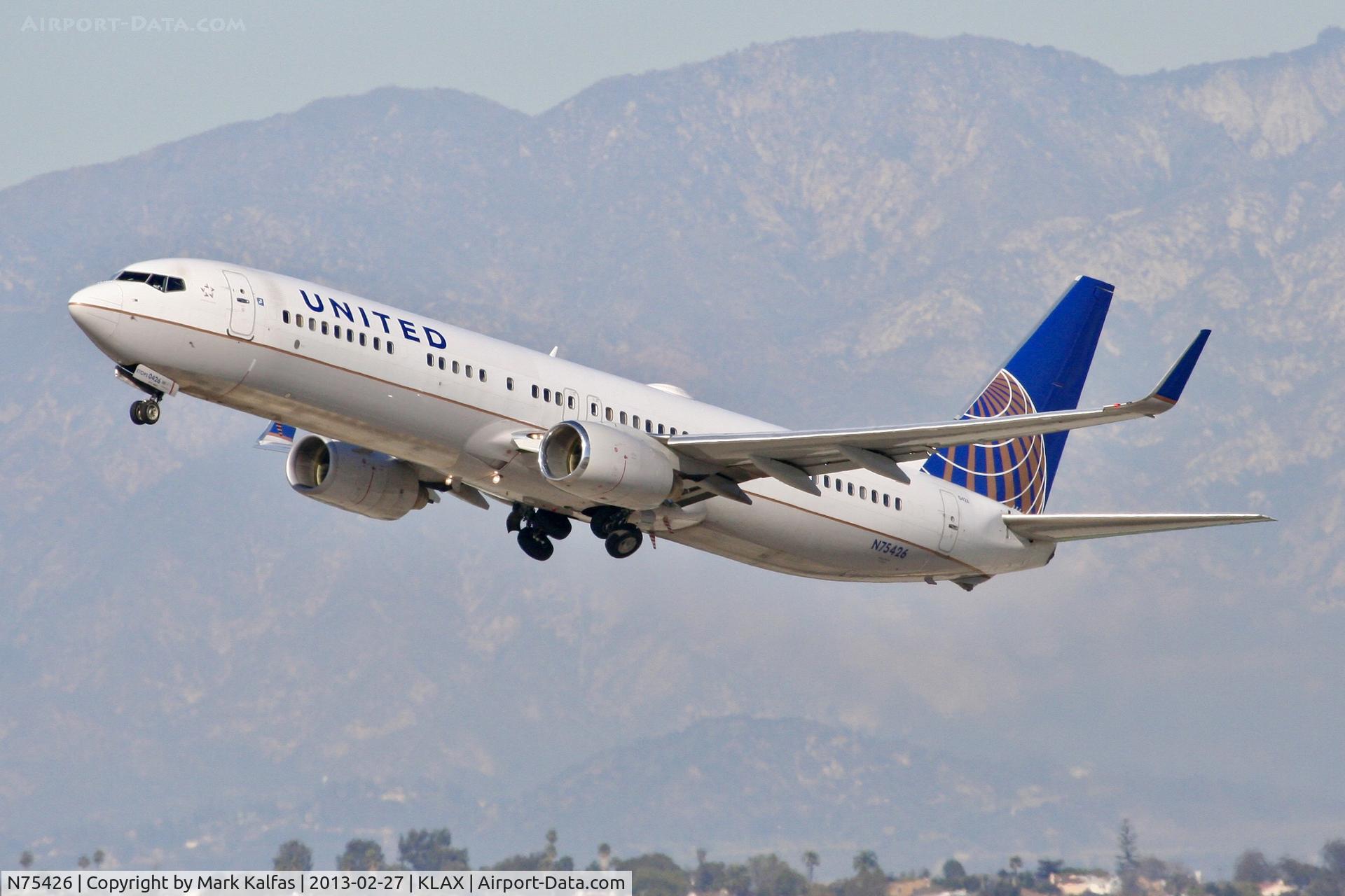 N75426, 2008 Boeing 737-924/ER C/N 31622, United B739, N75426 25R departure KLAX