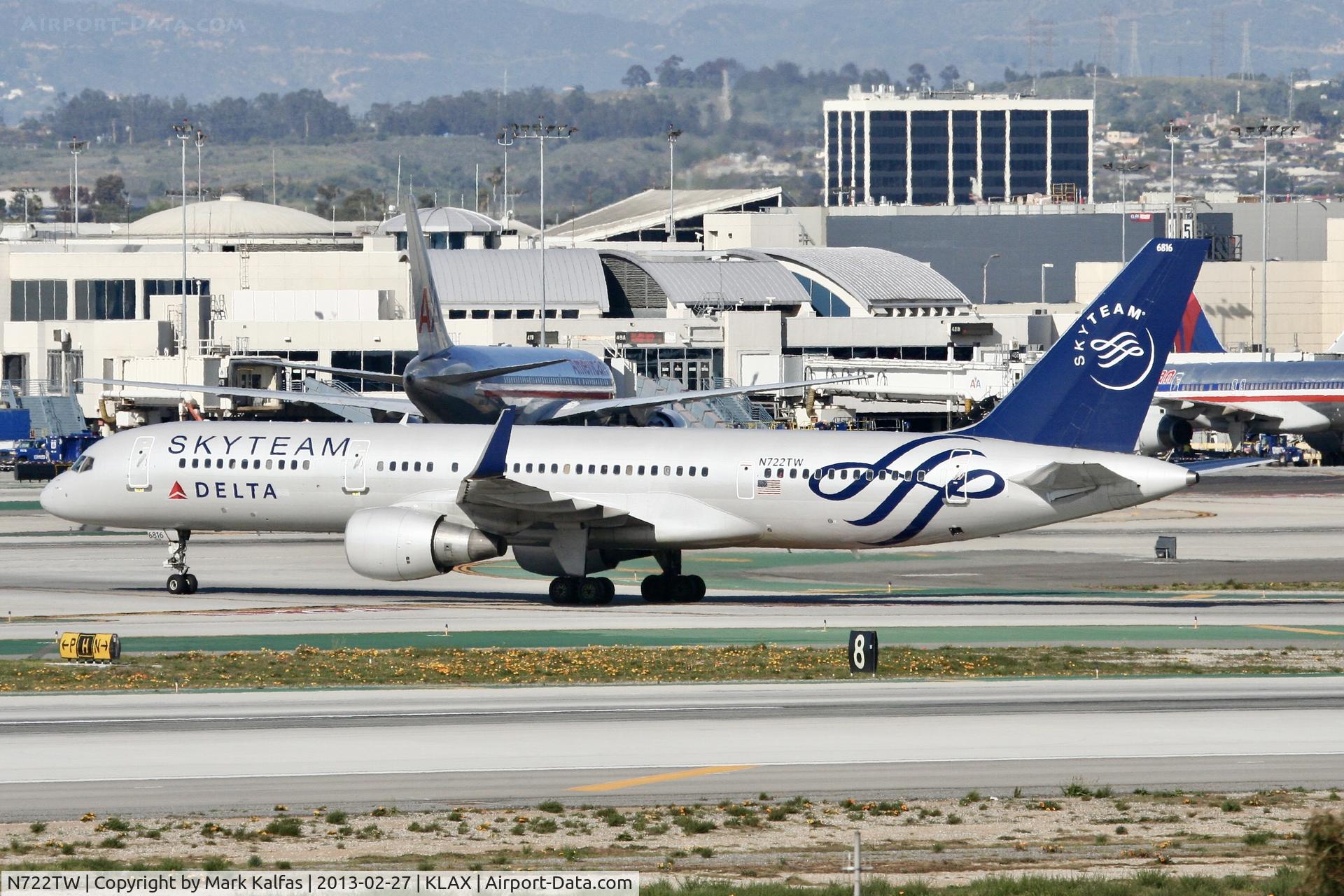 N722TW, 1999 Boeing 757-231 C/N 29385, Delta/Skyteam B752, N722TW at LAX