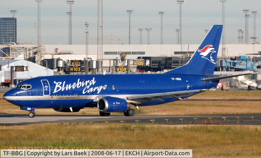 TF-BBG, 1991 Boeing 737-36E(SF) C/N 25263, RWY22L for Take Of