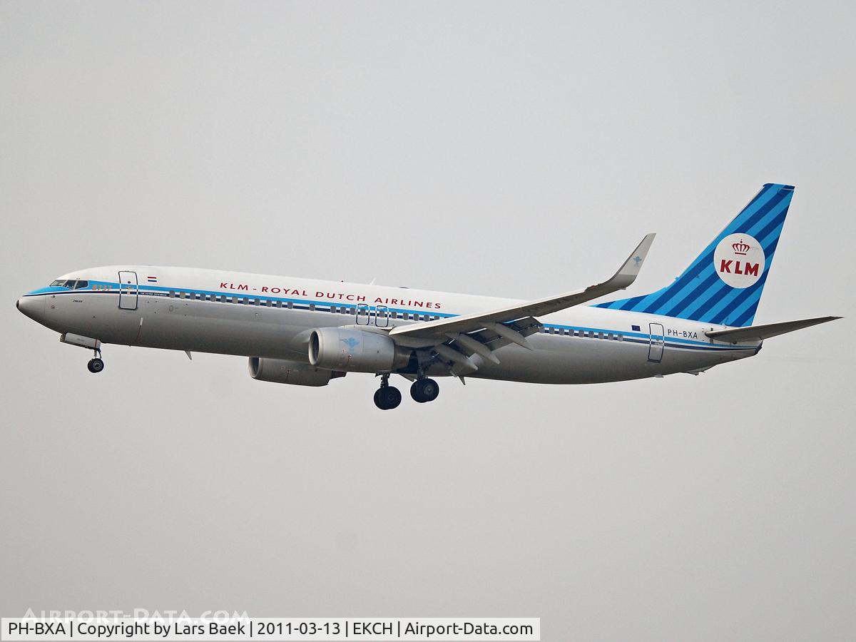 PH-BXA, 1998 Boeing 737-8K2 C/N 29131, RWY22L Retro KLM