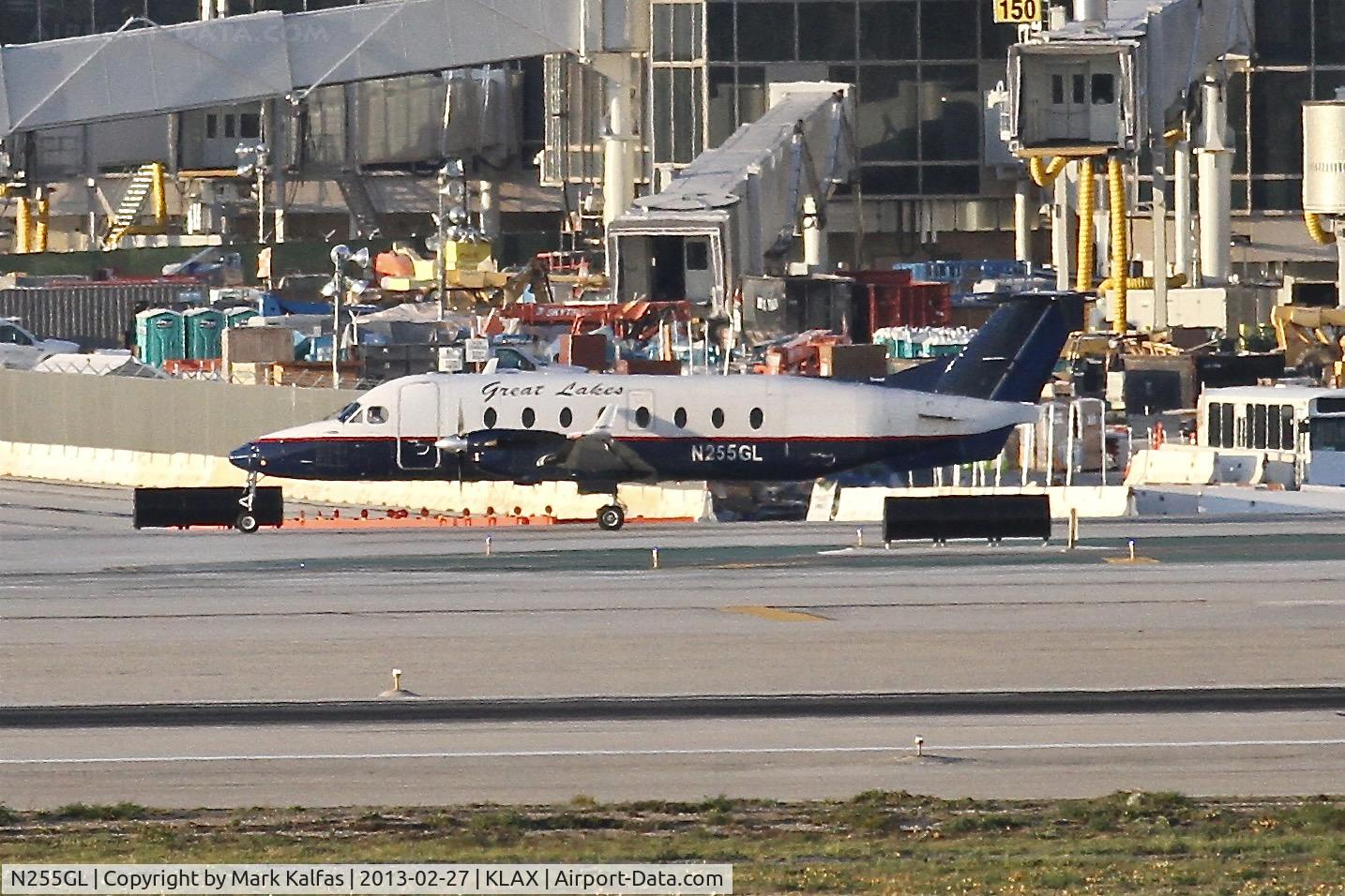 N255GL, 1996 Raytheon Aircraft Company 1900D C/N UE-255, Great Lakes B190, N255GL AT LAX