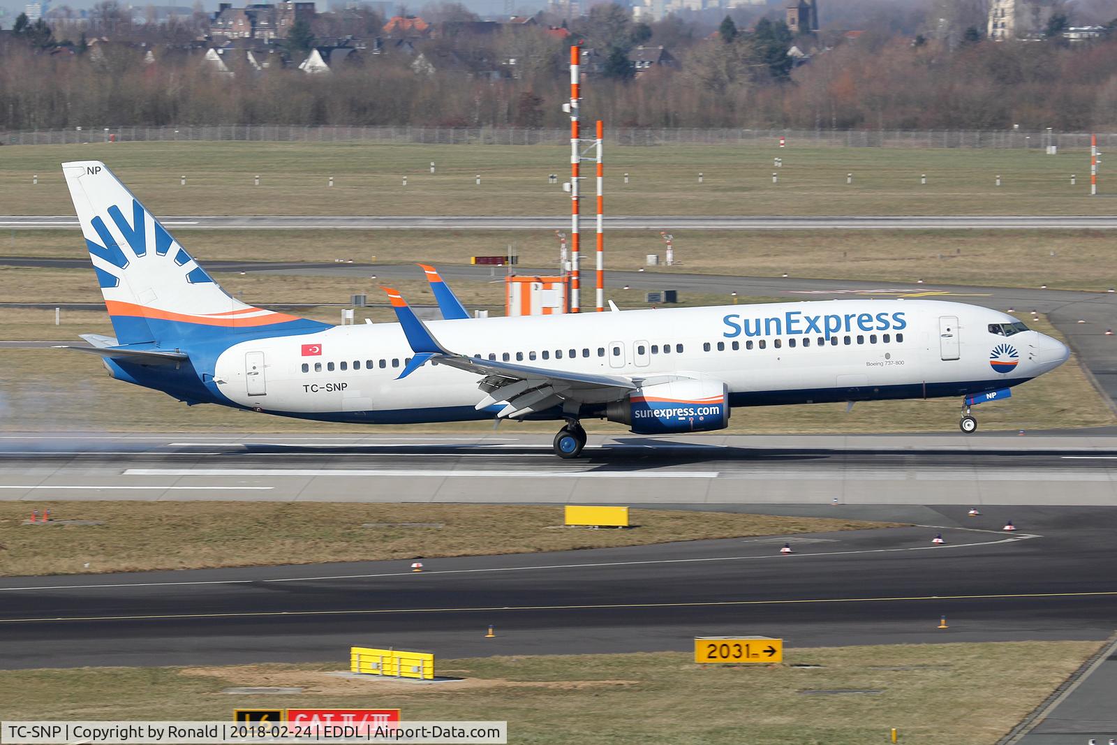 TC-SNP, 2010 Boeing 737-8HC C/N 40777, at dus