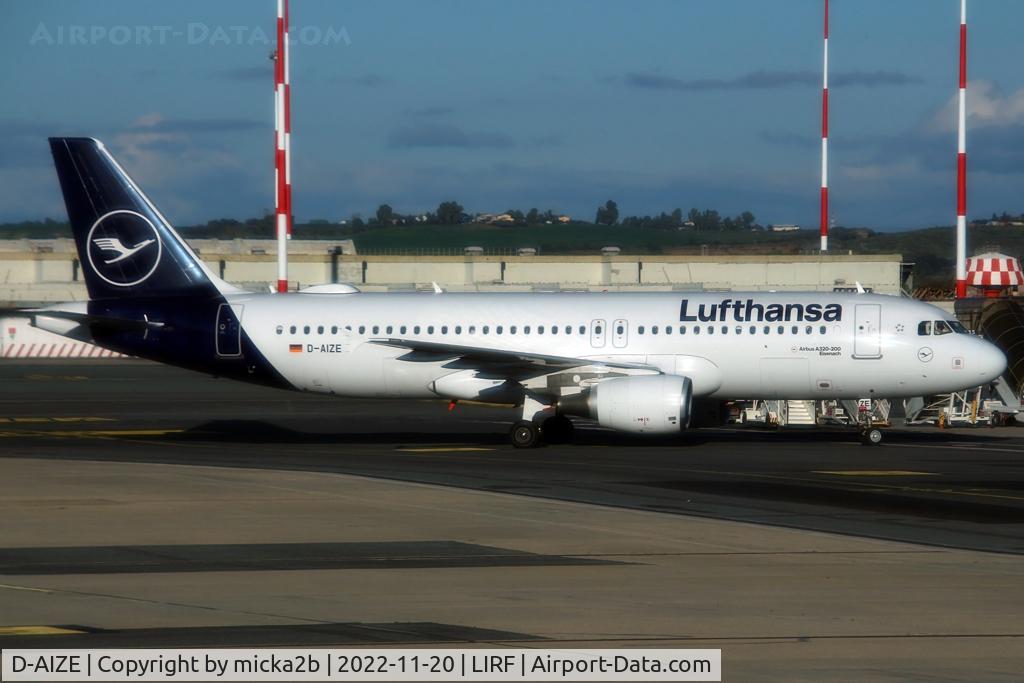 D-AIZE, 2010 Airbus A320-214 C/N 4261, Taxiing