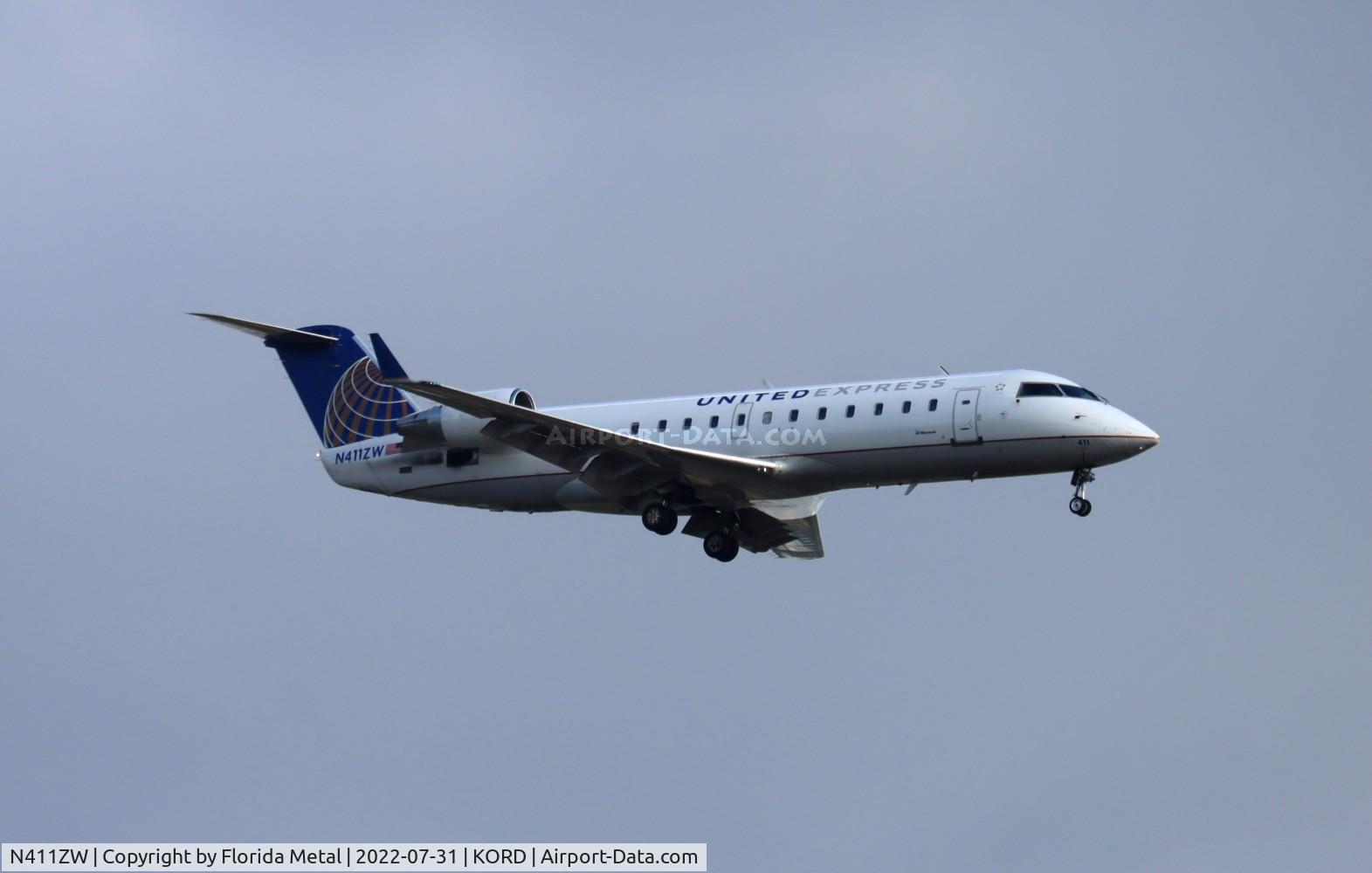 N411ZW, 2001 Bombardier CRJ-200LR (CL-600-2B19) C/N 7569, ORD 2022