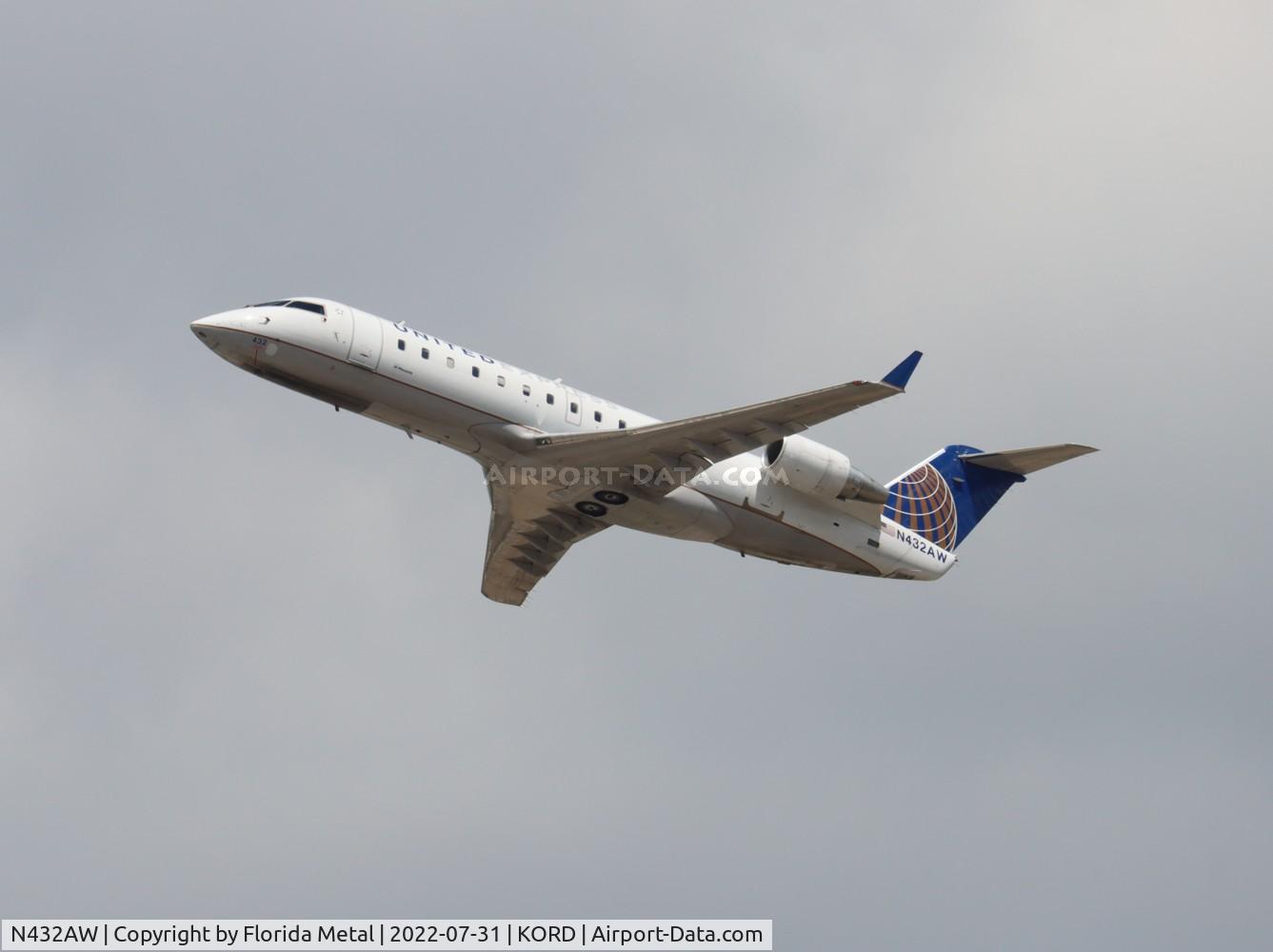 N432AW, 1998 Bombardier CRJ-200ER (CL-600-2B19) C/N 7257, ORD 2022