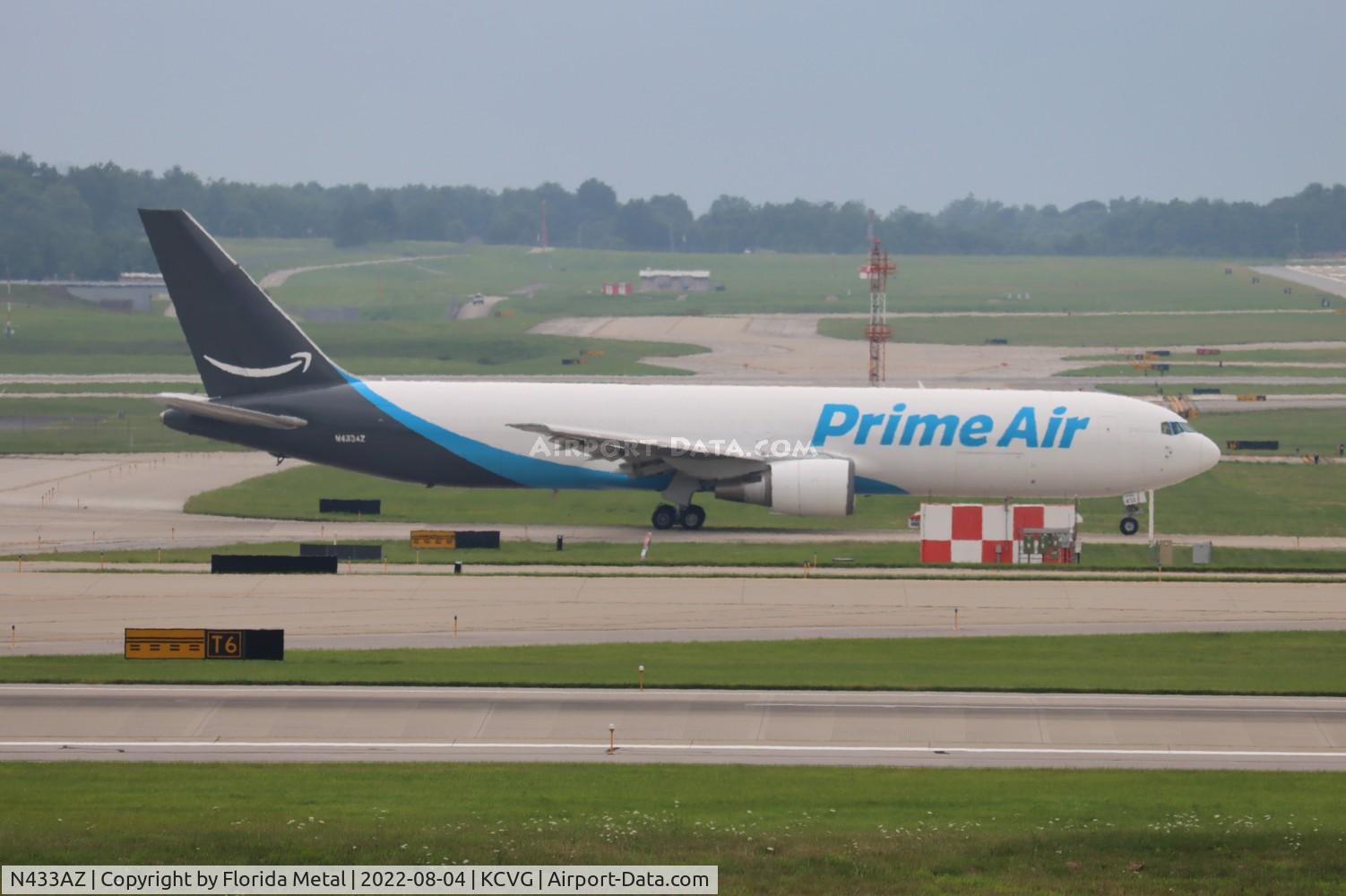 N433AZ, 1989 Boeing 767-381/ER(BCF) C/N 24400, CVG 2022