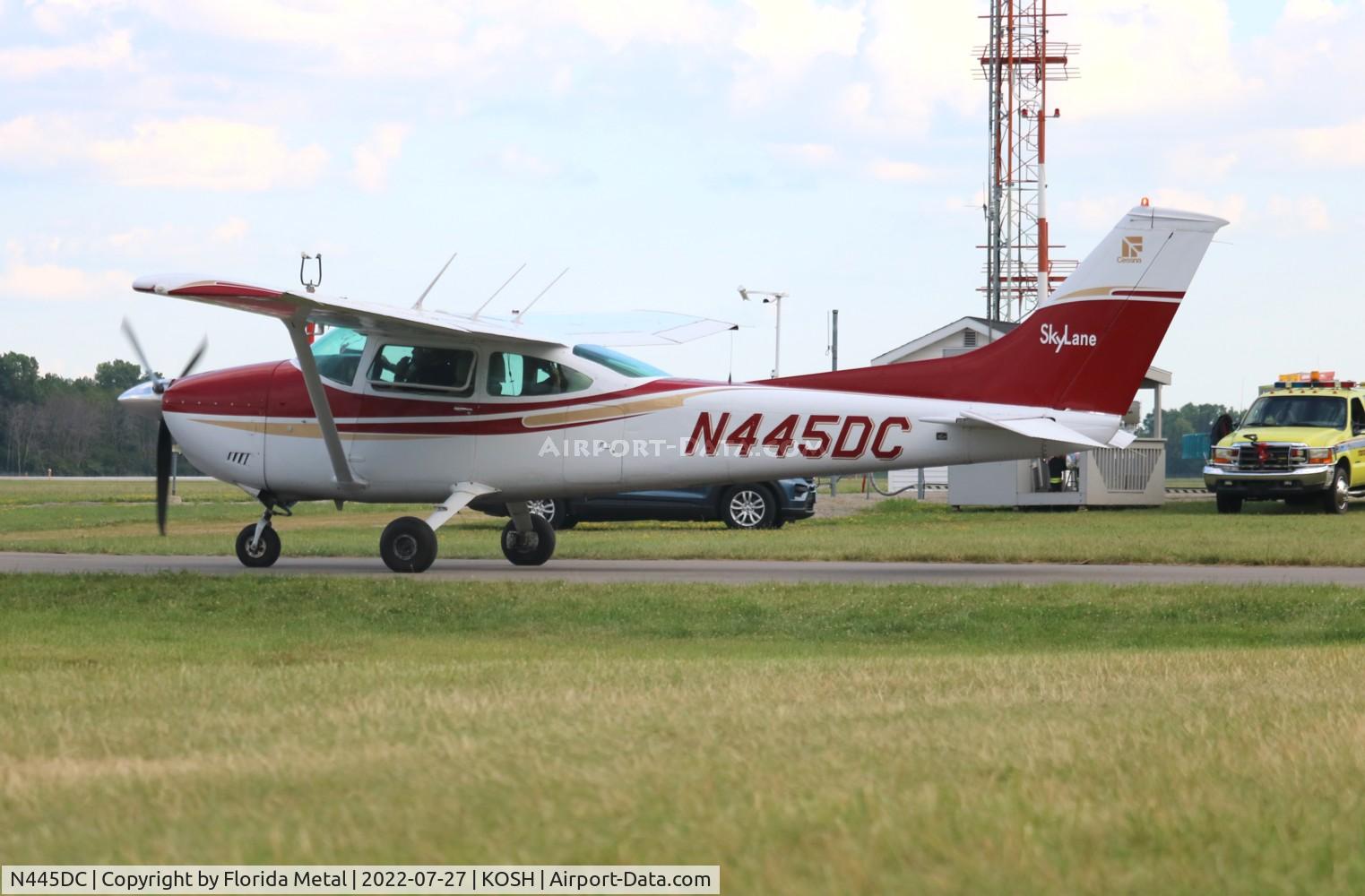 N445DC, 1975 Cessna 182P Skylane C/N 18263690, OSH 2022