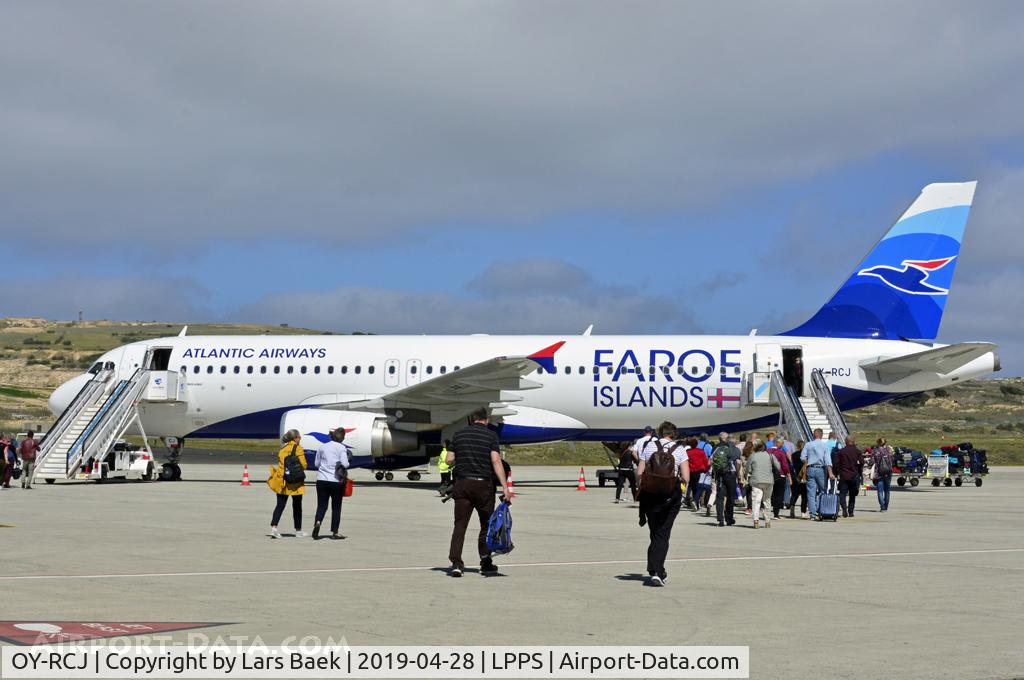 OY-RCJ, 2016 Airbus A320-214 C/N 7465, Bording for CPH