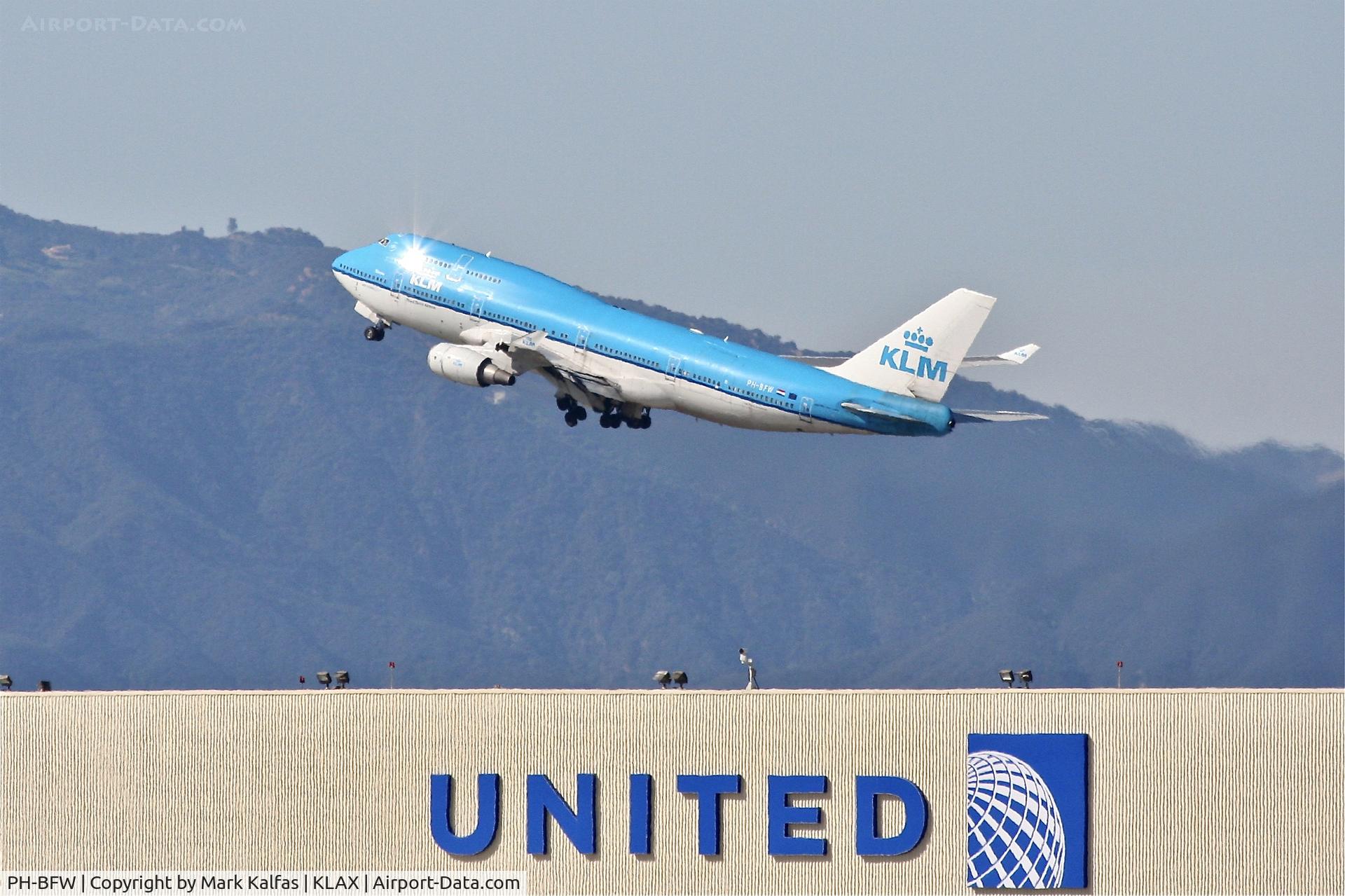 PH-BFW, 2000 Boeing 747-406BC C/N 30454, KLM B744, PH-BFW departing 24l LAX