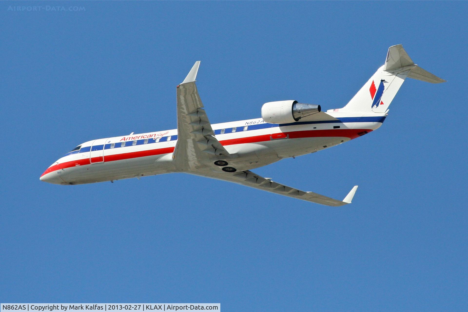 N862AS, 2001 Bombardier CRJ-200ER (CL-600-2B19) C/N 7476, American Eagle CRJ2, N862AS departing 25R LAX