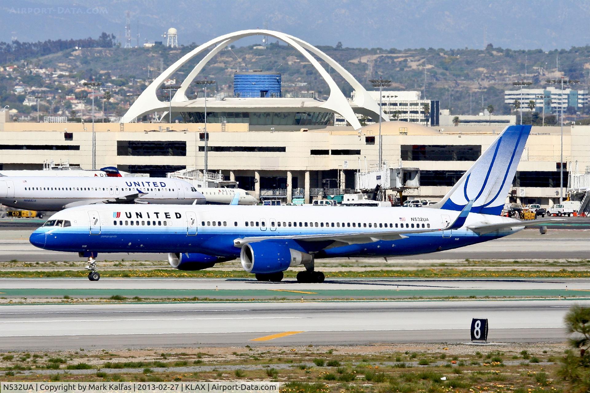 N532UA, 1991 Boeing 757-222 C/N 25072, United B752, N532UA at LAX