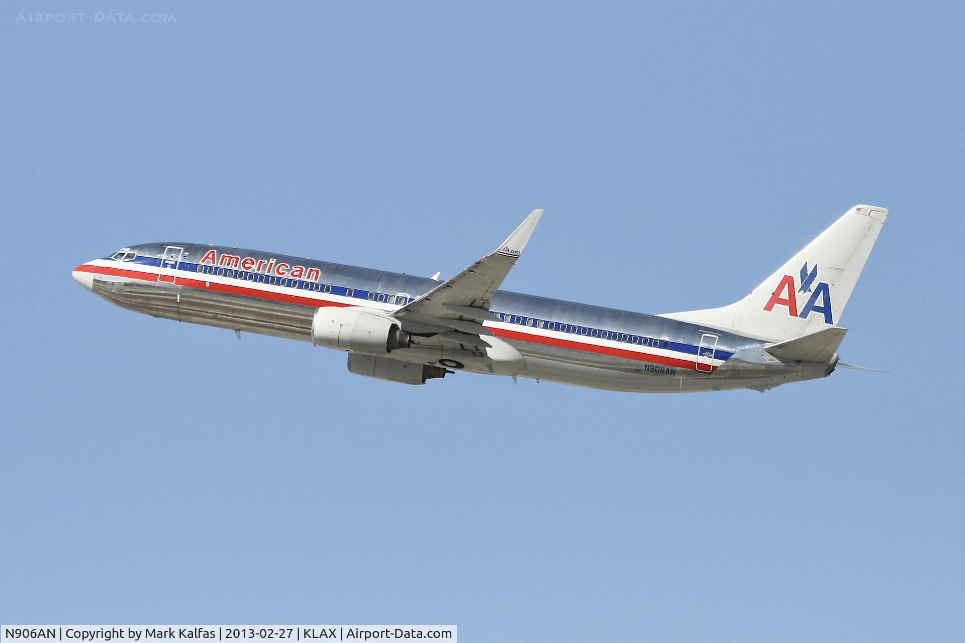 N906AN, 1999 Boeing 737-823 C/N 29508, American B738, N906AN departing 25R LAX