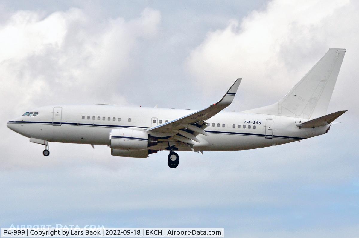P4-999, 1999 Boeing 737-7BQ C/N 30547, RWY22L