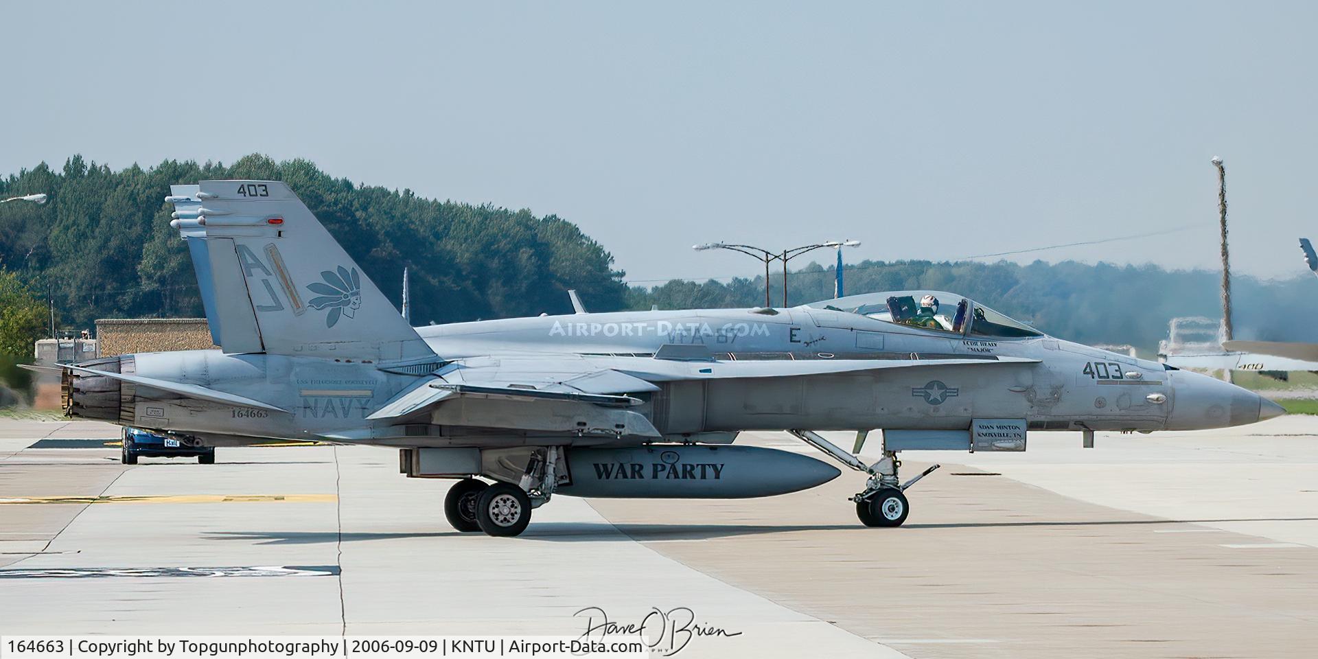 164663, 1992 McDonnell Douglas F/A-18C Hornet C/N 1090, VFA-87 War Party