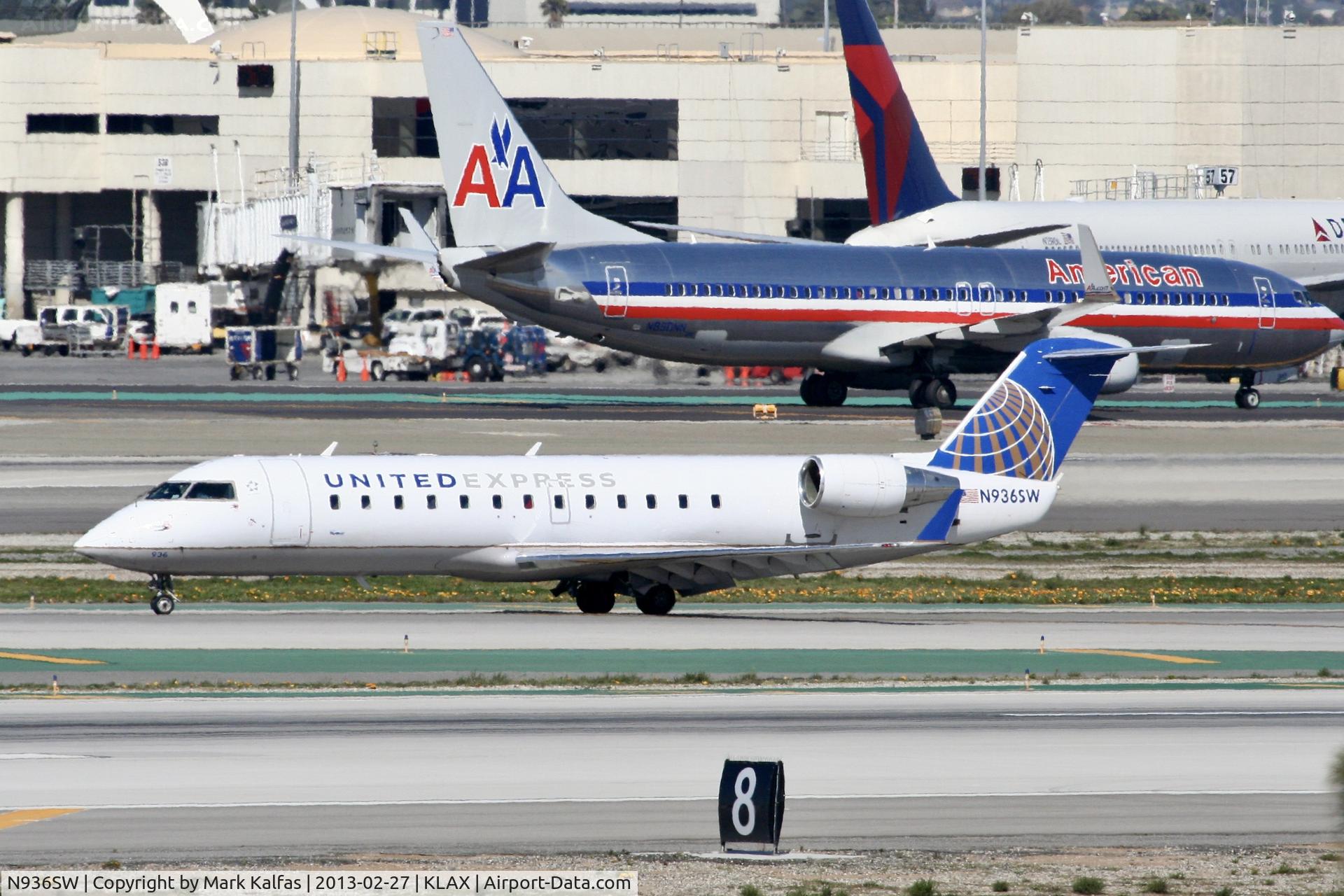 N936SW, 2002 Bombardier CRJ-200LR (CL-600-2B19) C/N 7726, SkyWest/United Express CRJ2, N936SW at LAX