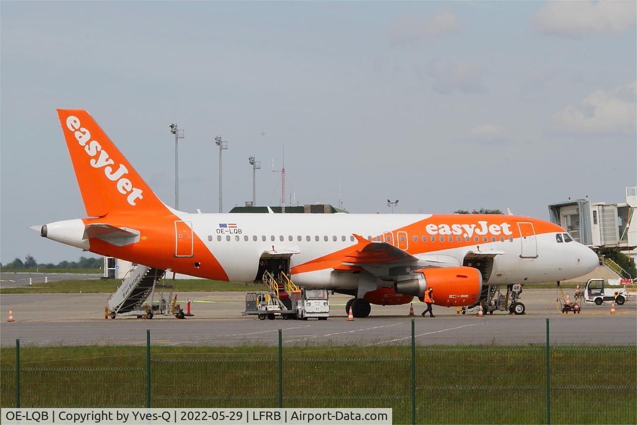 OE-LQB, 2009 Airbus A319-111 C/N 3808, Airbus A319-111, Boarding area, Brest-Bretagne airport (LFRB-BES)