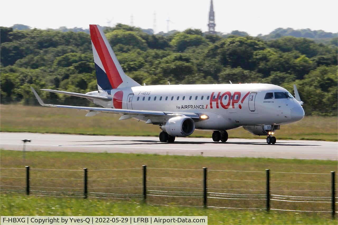 F-HBXG, 2009 Embraer 170ST (ERJ-170-100ST) C/N 17000301, Embraer 170ST, Take off run rwy 07R, Brest-Bretagne airport (LFRB-BES)