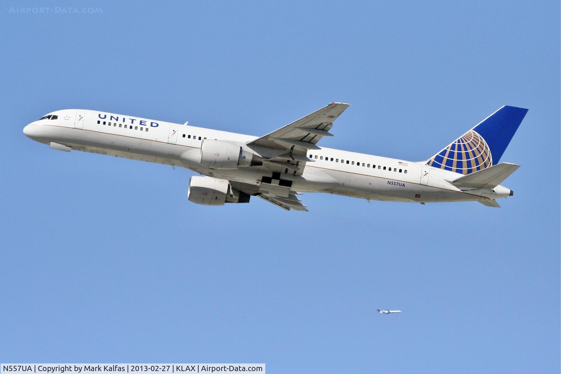N557UA, 1992 Boeing 757-222 C/N 26653, United B752, N557UA departing 25R LAX