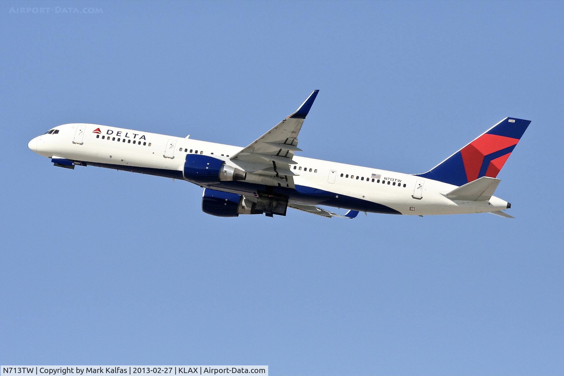 N713TW, 1997 Boeing 757-2Q8 C/N 28173, Delta B752, N713TW departing 25R LAX