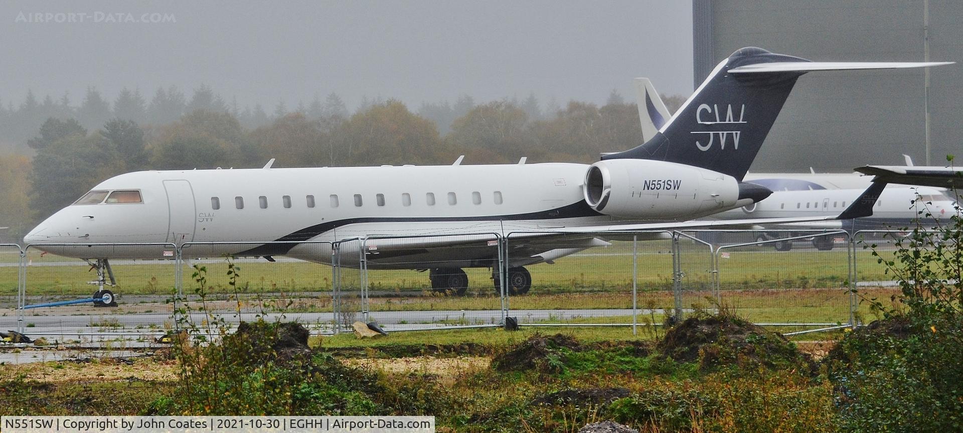 N551SW, 2000 Bombardier BD-700-1A10 Global Express C/N 9086, Parked near Jetworks