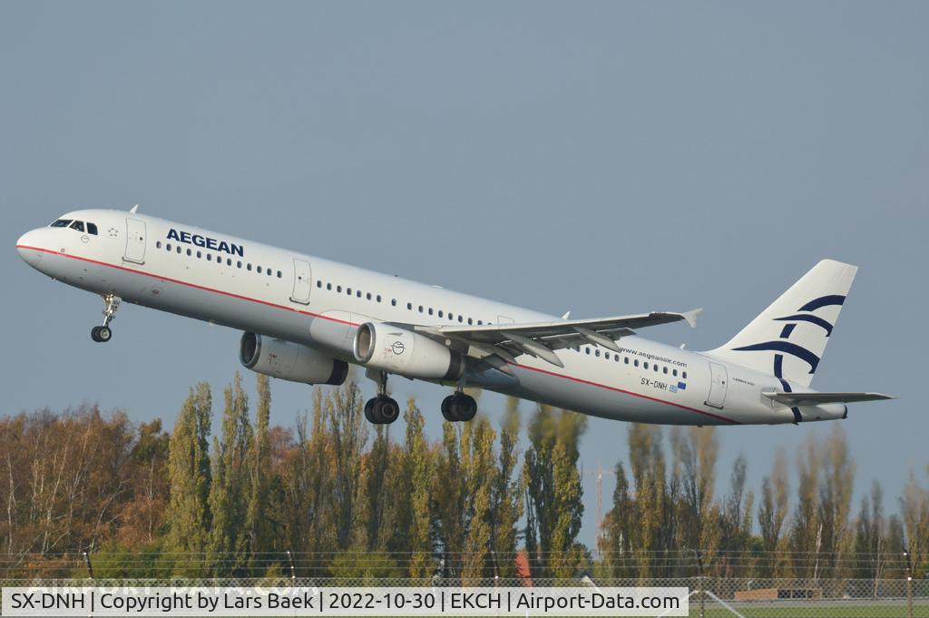 SX-DNH, 2008 Airbus A321-231 C/N 3546, RWY22R from St. Magleby