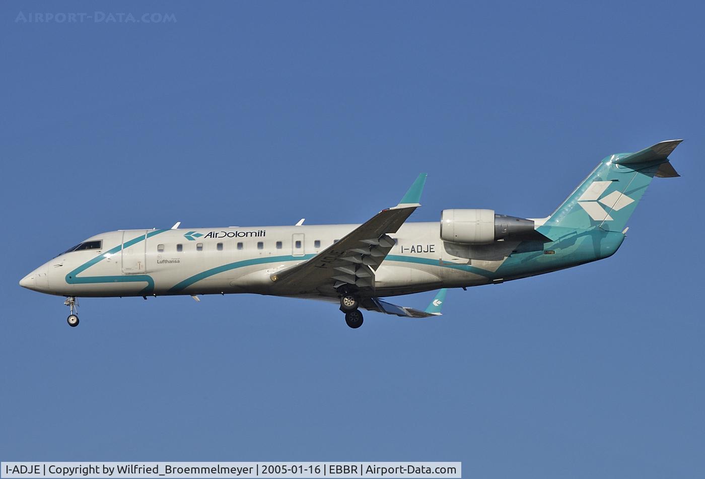 I-ADJE, 2002 Canadair CRJ-200LR (CL-600-2B19) C/N 7629, Final to runway 25R at Brussels.