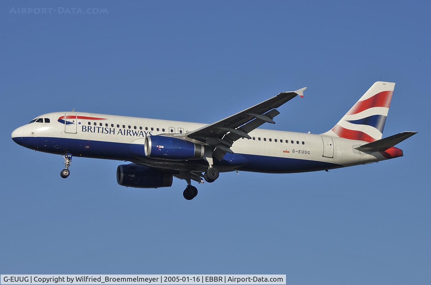 G-EUUG, 2002 Airbus A320-232 C/N 1829, Final to Runway 25R.