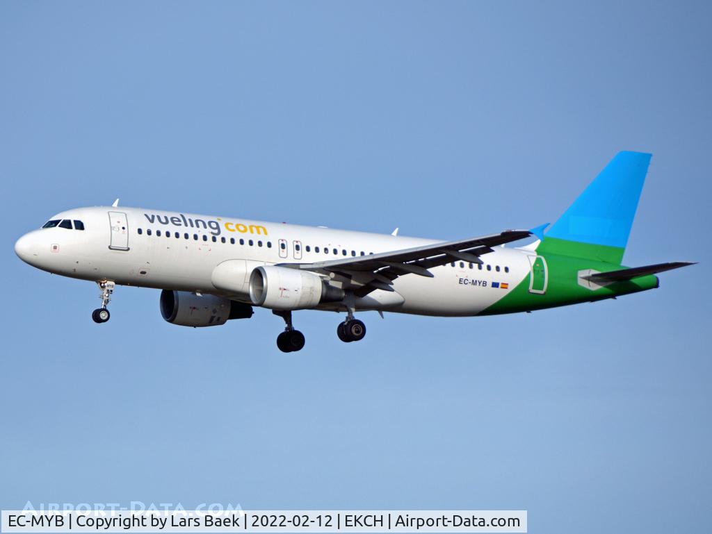EC-MYB, 2006 Airbus A320-214 C/N 2902, RWY22L
