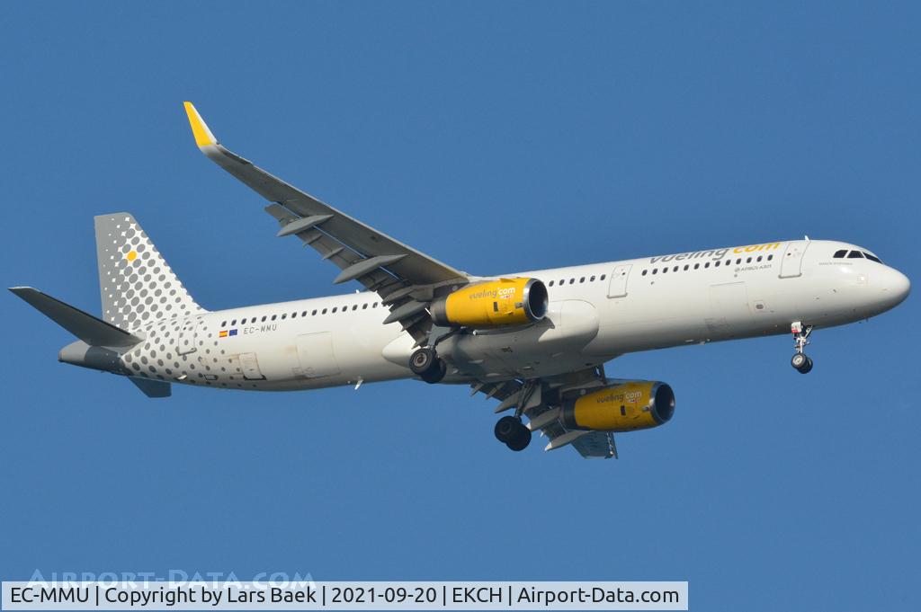 EC-MMU, 2016 Airbus A321-231 C/N 7218, RWY04L