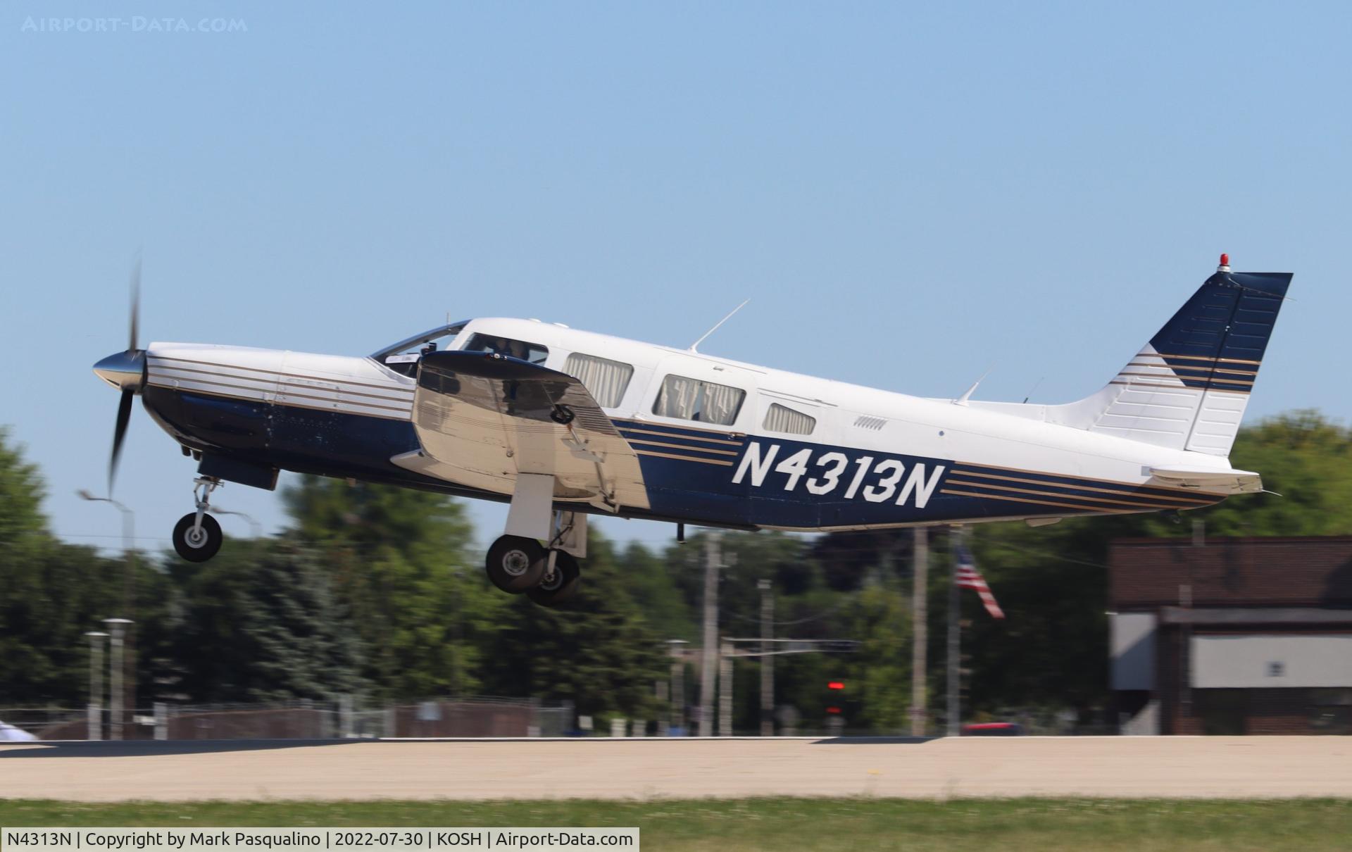 N4313N, 1983 Piper PA-32R-301 C/N 32R-8313026, Piper PA-32R-301