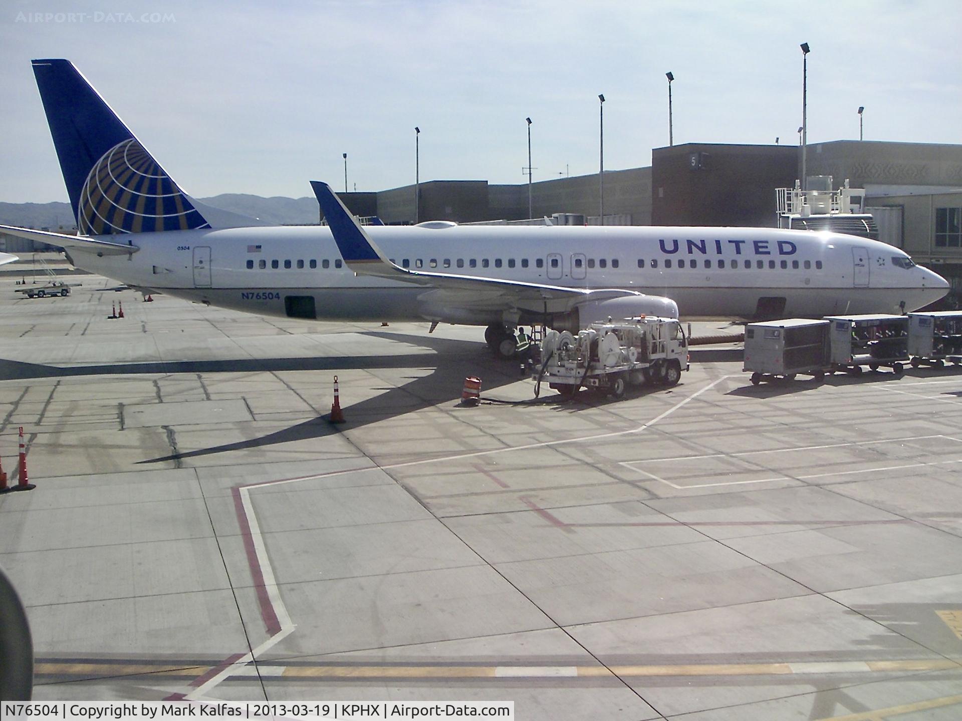 N76504, 2006 Boeing 737-824 C/N 31604, United B738, N76504 at PHX
