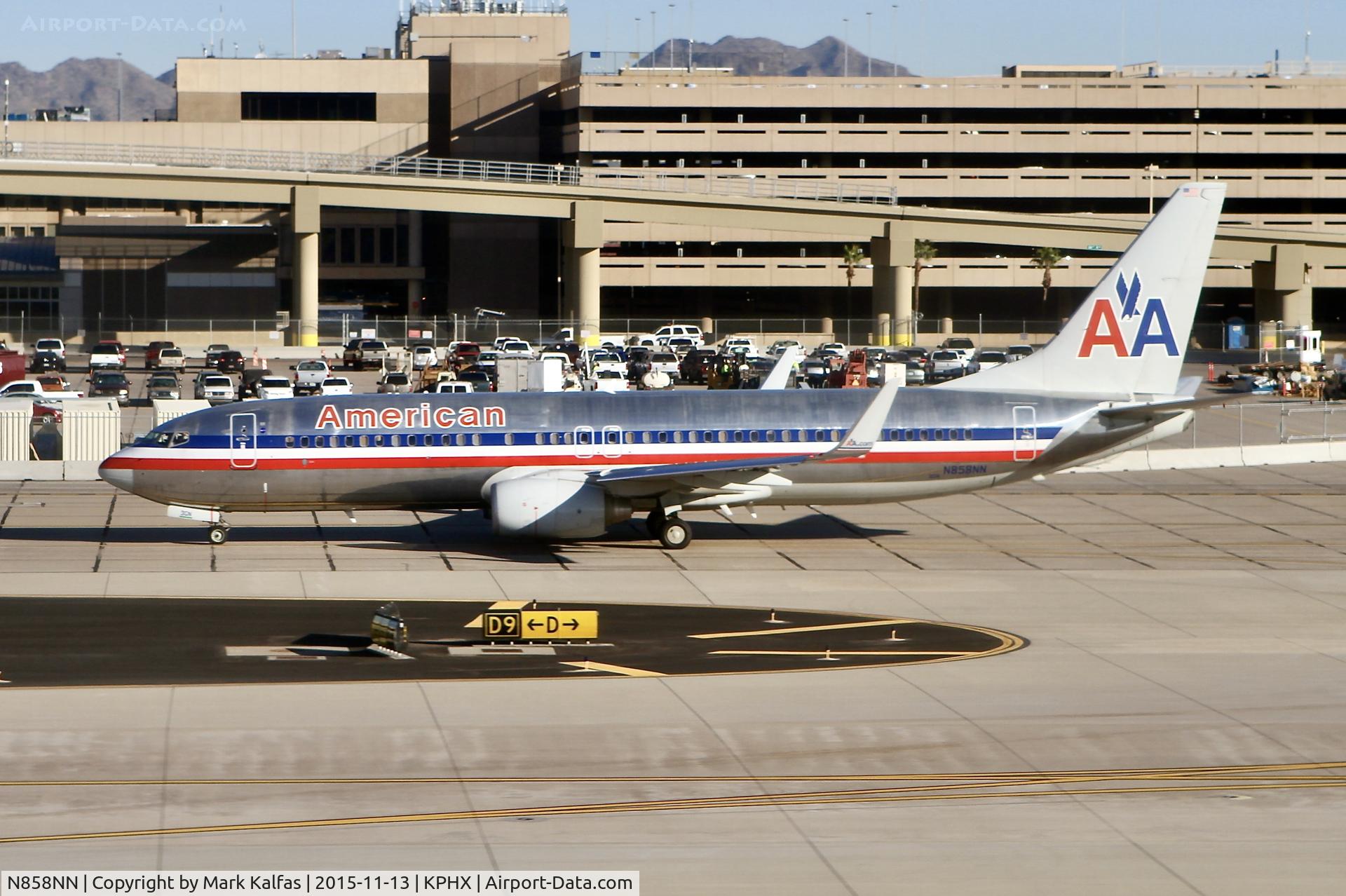 N858NN, Boeing 737-823 C/N 30904, American Airlines B738 Boeing 737-823, N858NN AT PHX