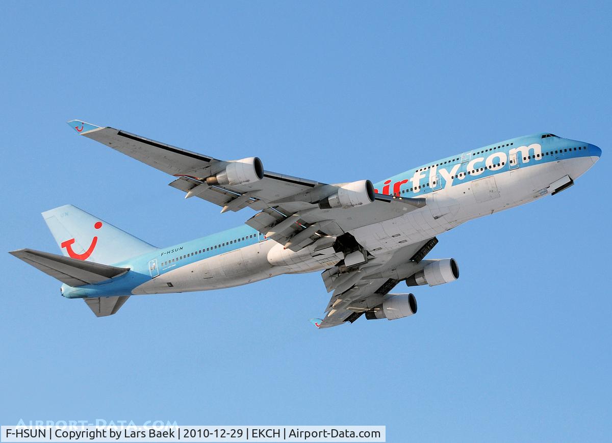 F-HSUN, 1993 Boeing 747-422 C/N 26880, RWY04R climping