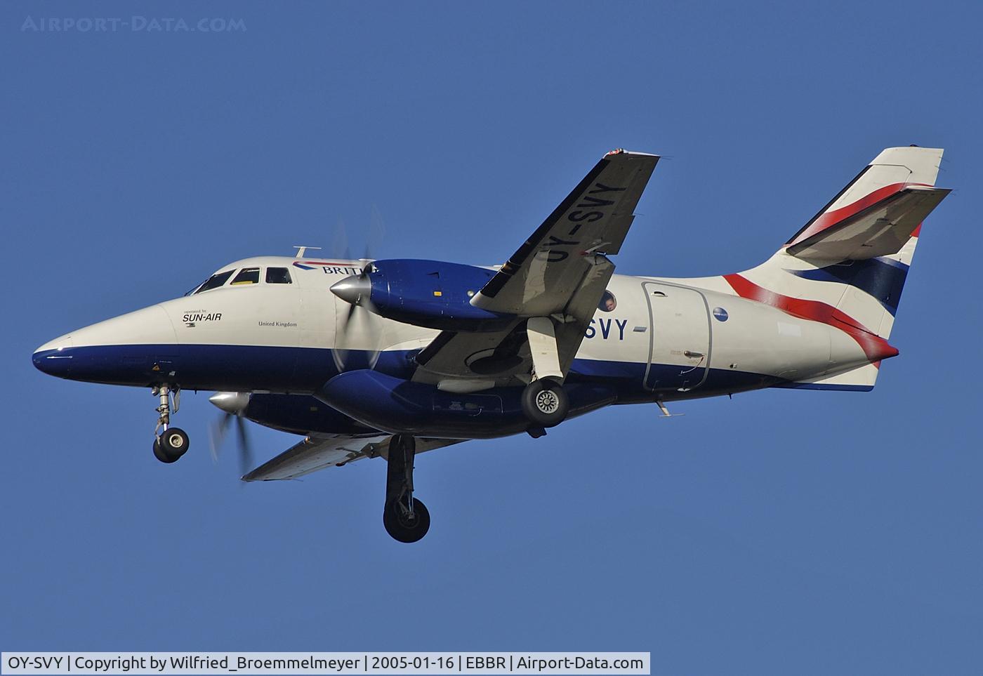 OY-SVY, 1993 British Aerospace BAe-3212 Jetstream Super 31 C/N 981, Approach to Ruway 25R.