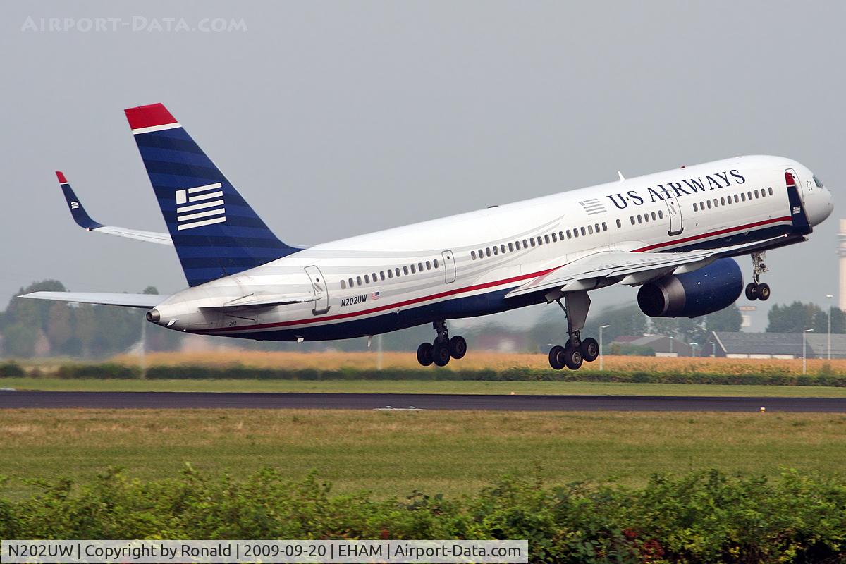 N202UW, 1995 Boeing 757-2B7 C/N 27811, at spl