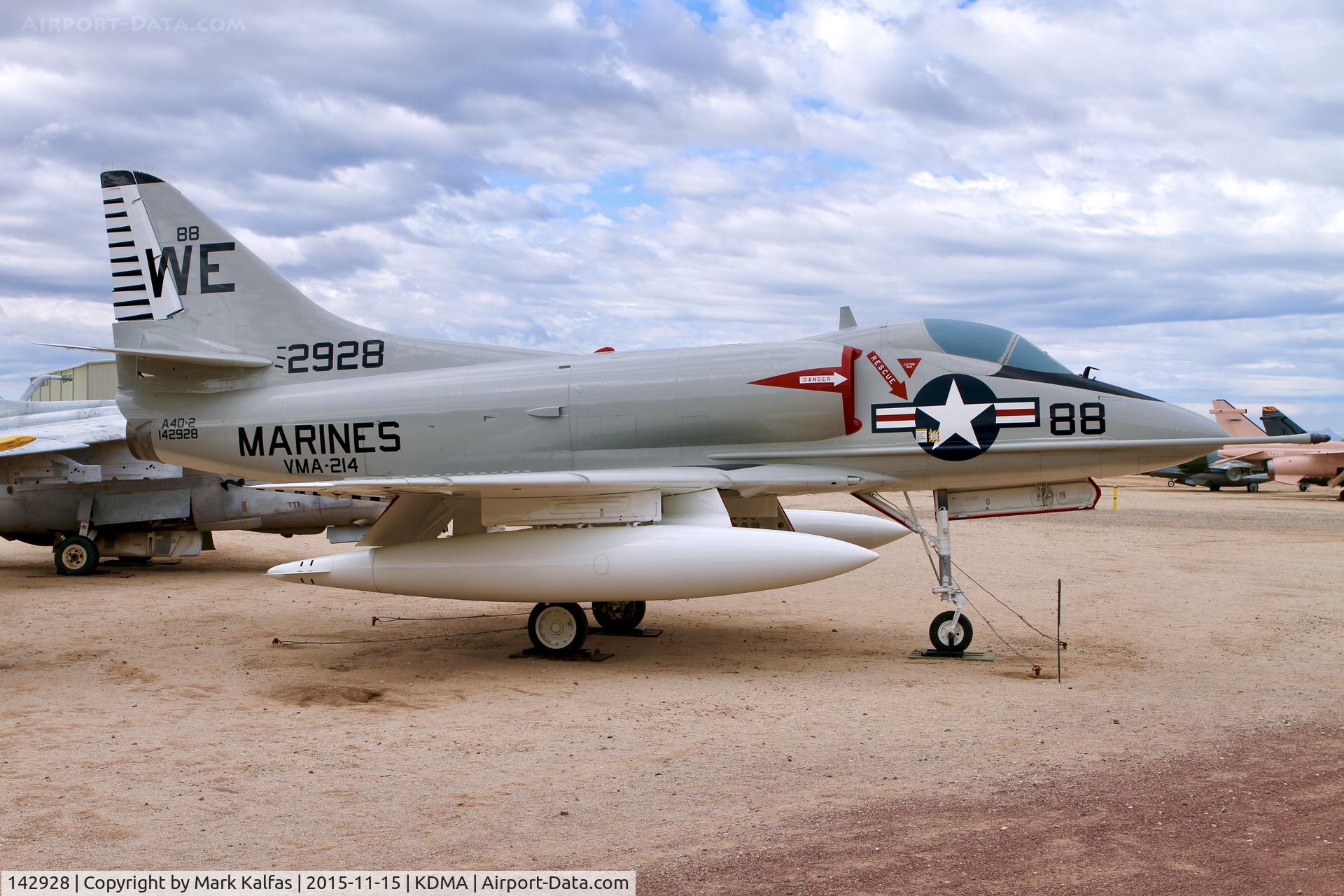 142928, Douglas A-4B Skyhawk C/N 11990, Douglas A-4B Skyhawk, 142928 AT PIMA