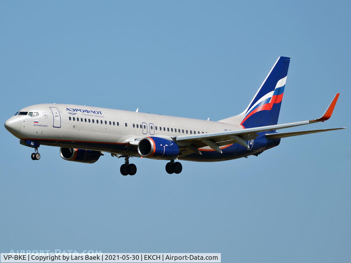 VP-BKE, 2017 Boeing 737-8LJ C/N 41240, RWY22L