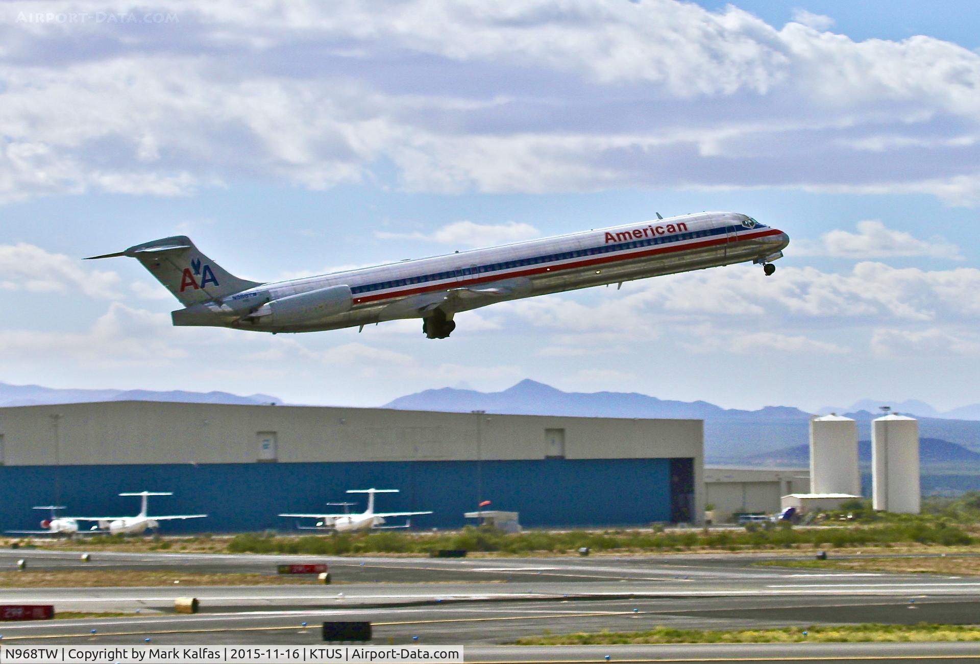 N968TW, 1999 McDonnell Douglas MD-83 (DC-9-83) C/N 53618, American Airlines McDonnell Douglas MD-83, N968TW departing Tucson