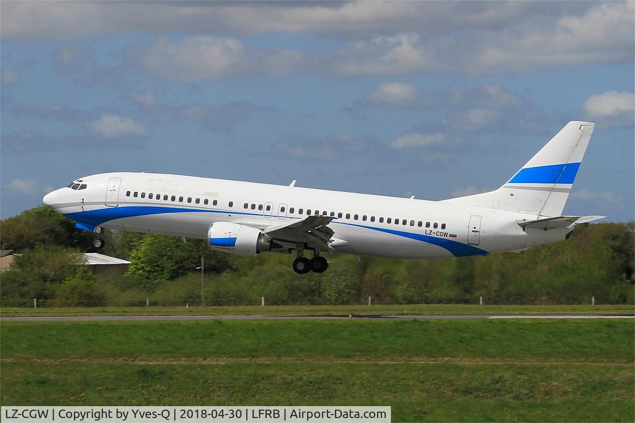 LZ-CGW, 1996 Boeing 737-46J C/N 28038, Boeing 737-46J, Landing rwy 25L, Brest-Bretagne airport (LFRB-BES)