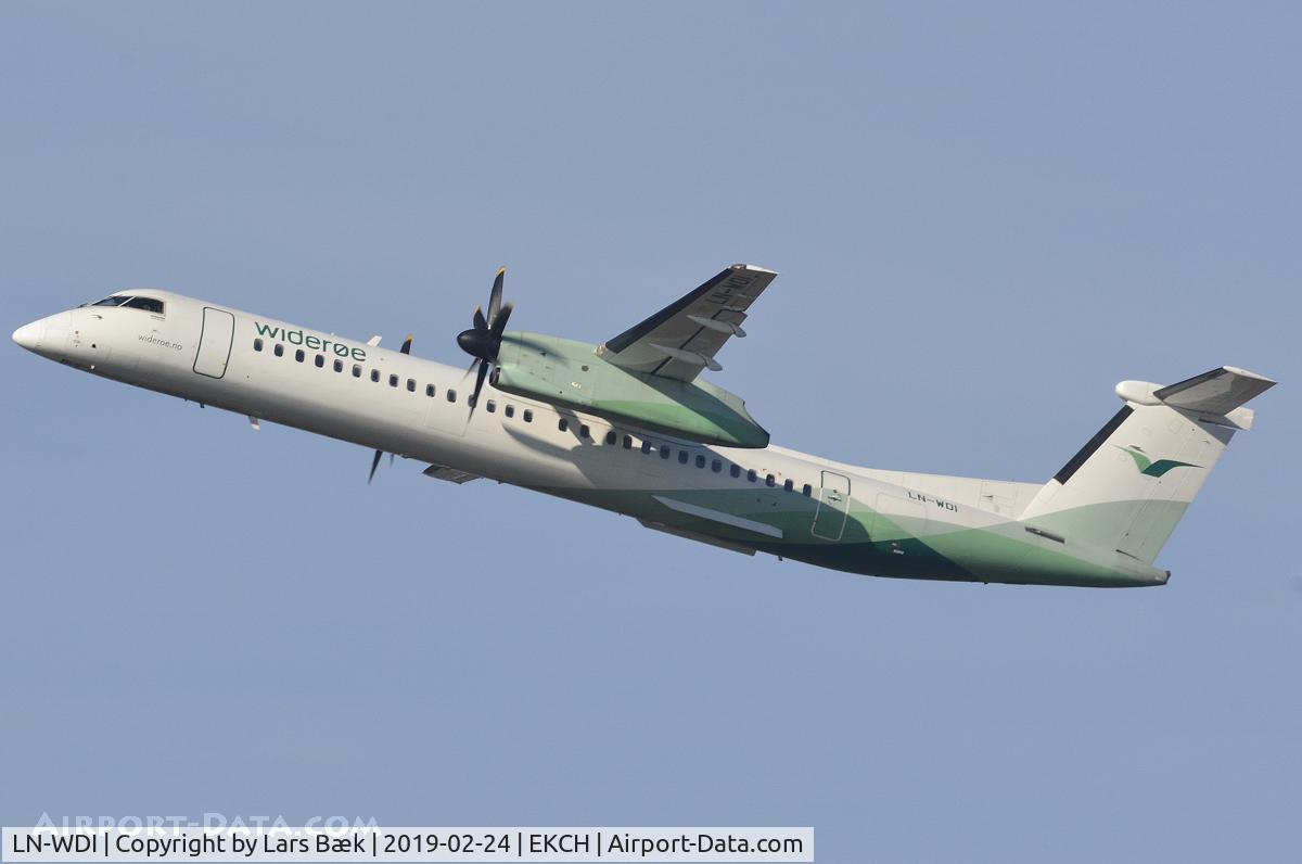 LN-WDI, 2009 De Havilland Canada DHC-8-402Q Dash 8 C/N 4286, RWY22R from St. Magleby