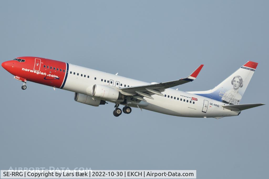 SE-RRG, 2010 Boeing 737-8JP C/N 39165, RWY22L from St. Magleby