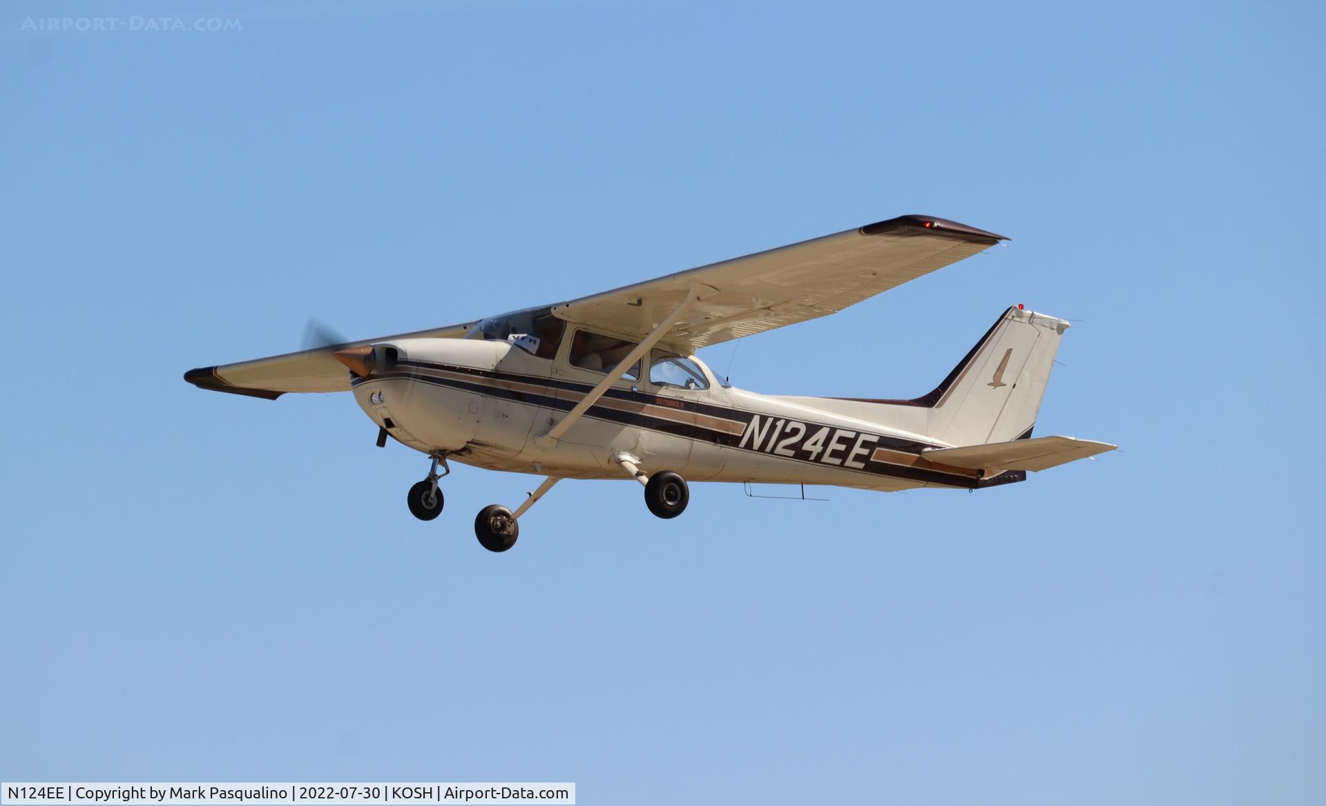 N124EE, Cessna 172N C/N 172-68996, Cessna 172N